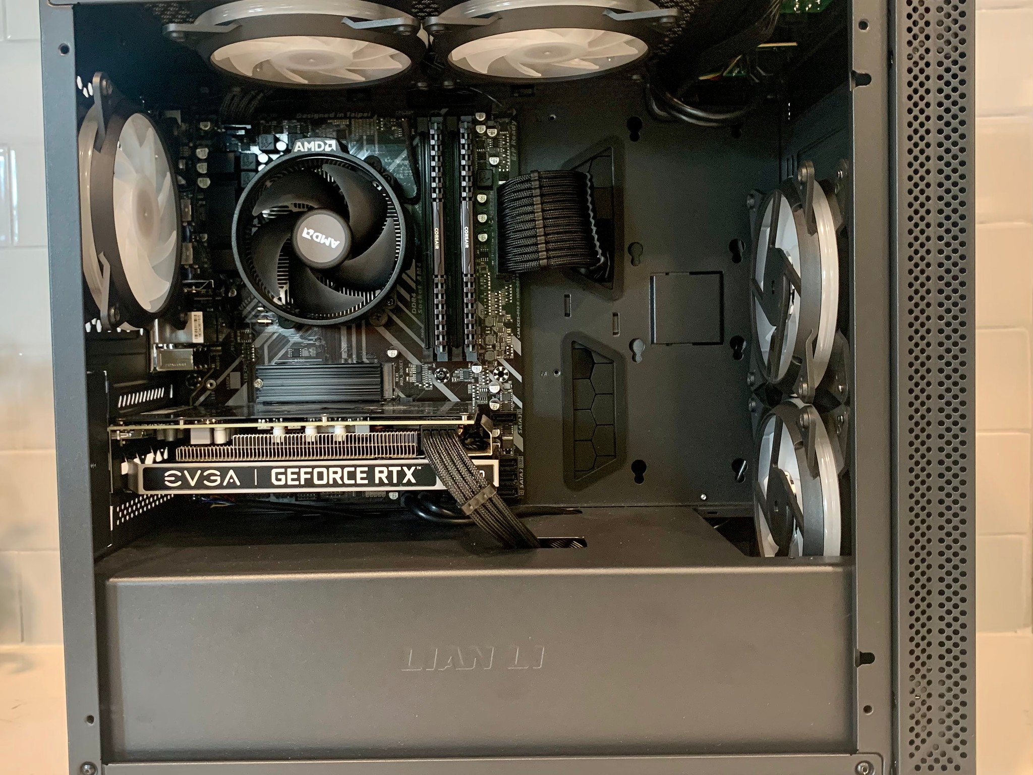 Ryzen 5 3600 | RTX 2060 KO | 16GB DDR4 | 1TB NVME SSD