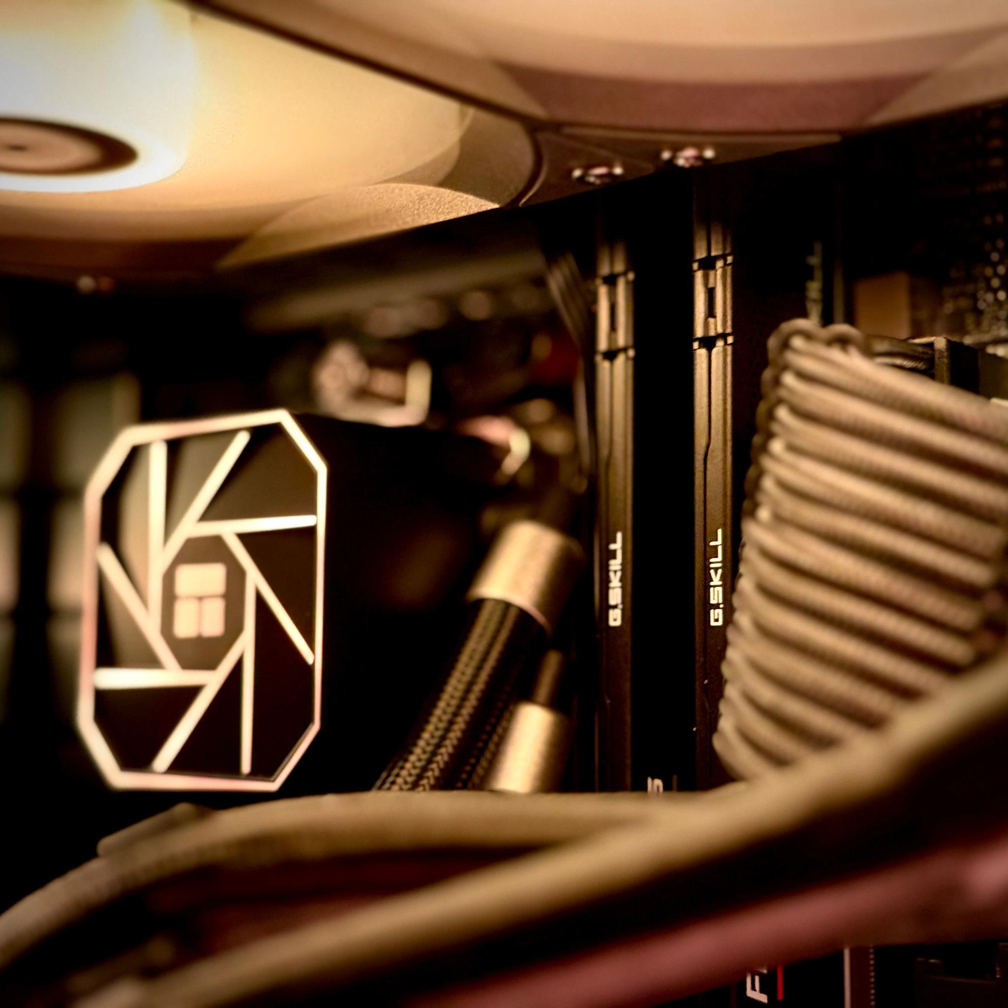 🤖 Cyclone 🤖 RTX 4070 Super / AMD R5 7600X3D / 1TB NVME / 32GB DDR5 RAM / 240 AIO / Windows 11 Pro