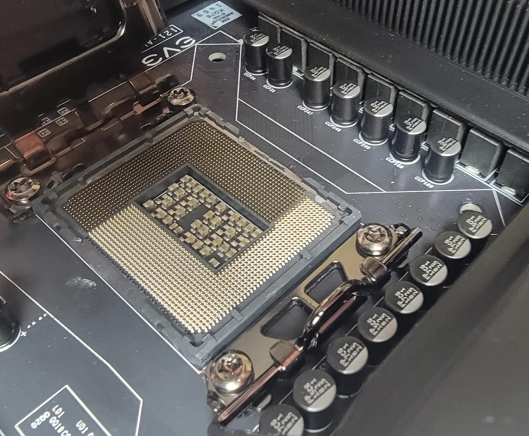 EVGA Z690 Classified 121-AL-E698-KR
