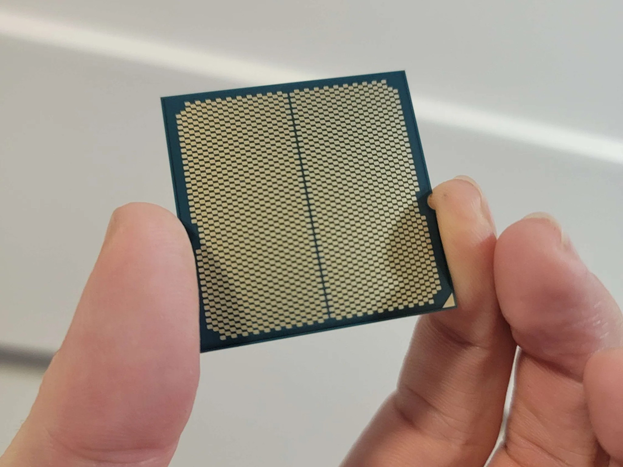 AMD Ryzen 9 7950X 16-Core, 32-Thread