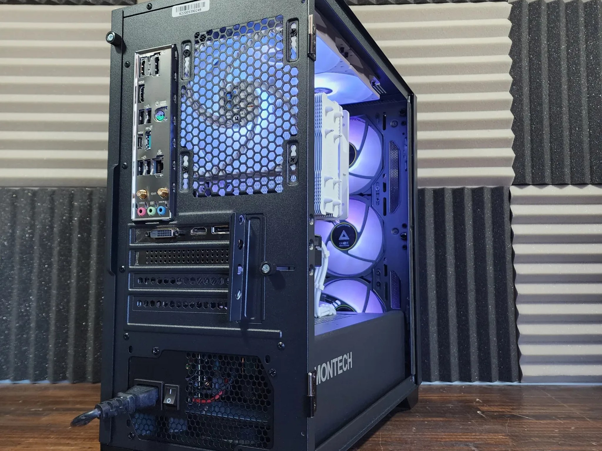 🖤💜🤍 GTX 1650 Super // Intel Core i3 10105F // Gloway 16GB 3200MHz