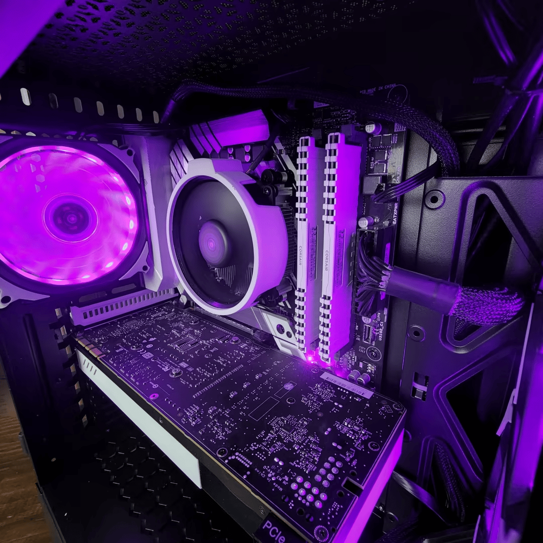 Nvidia GeForce GTX 1070 // AMD Ryzen 5 1600 // Corsair LPX 16GB 3200MHz