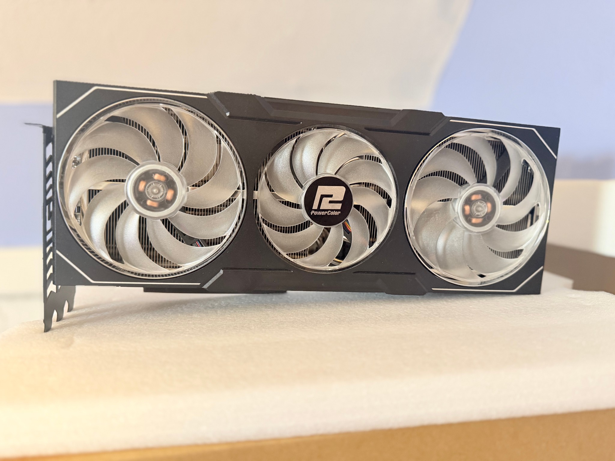 PowerColor Hellhound Radeon RX 7900 XTX