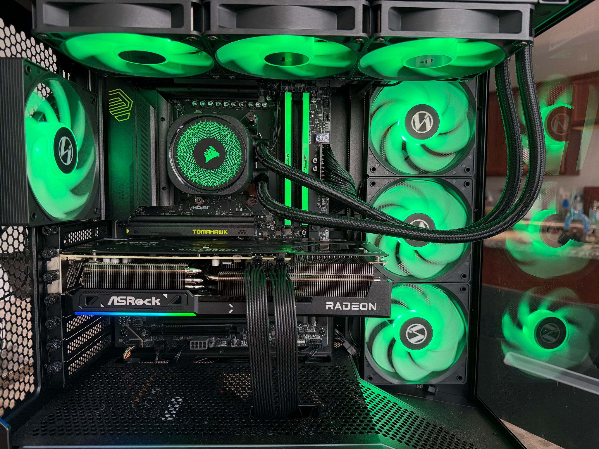 Ryzen 7 9850X3D | RX 9070 XT 16GB | 32GB DDR5 | Gen5 SSD | Windows 11