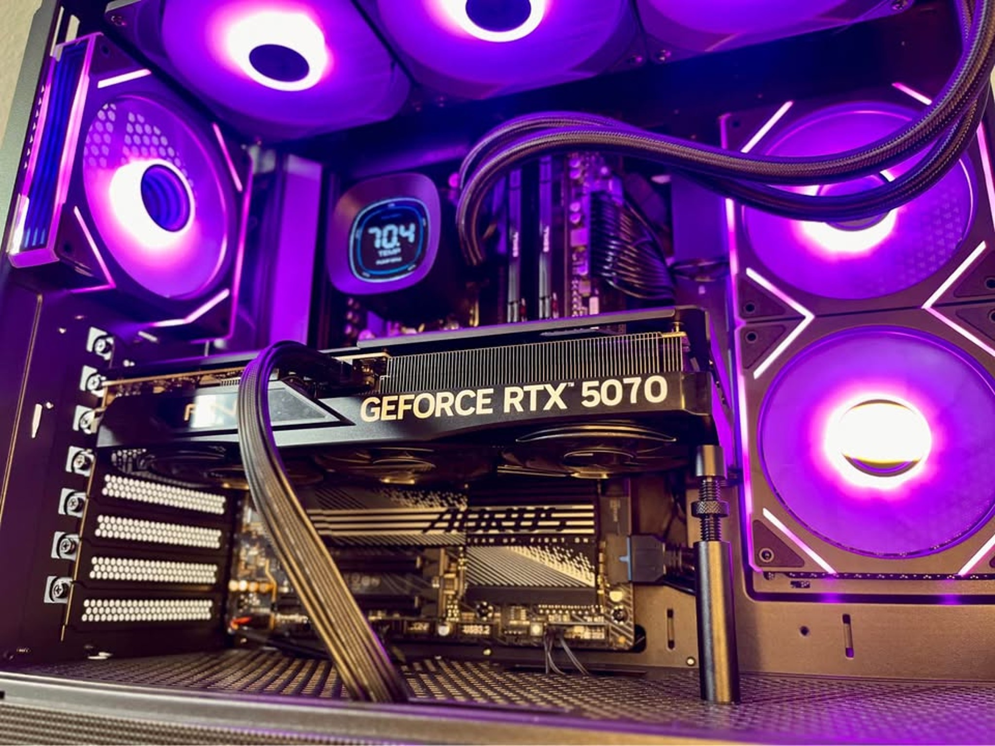 GeForce RTX 5070 Custom Gaming PC - Ryzen 9 7900X