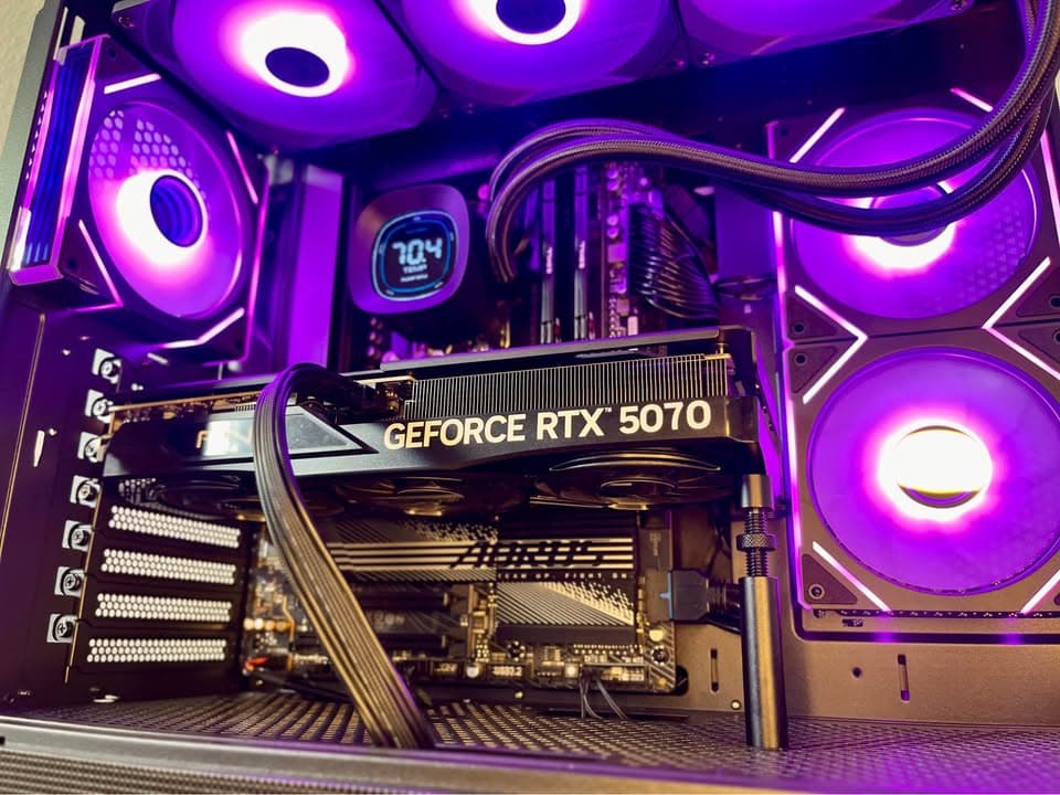 GeForce RTX 5070 Custom Gaming PC - Ryzen 9 7900X