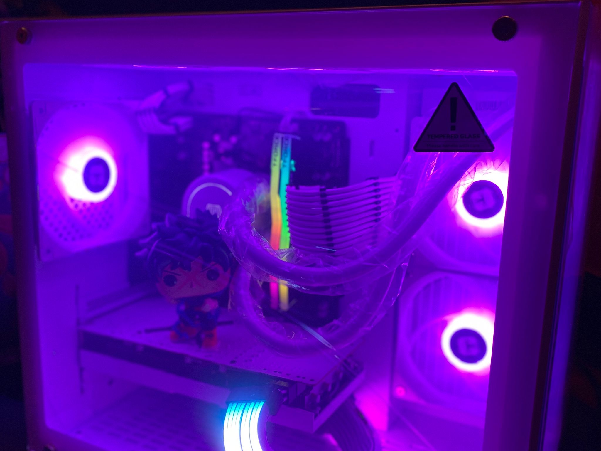 (Liquid-cooled) RX 5700XT| Ryzen 5| 16GB TFoRCE DDR4 RGB RAM| 1TB NVMe SSD| Windows 11 PRO w/ Deku💫