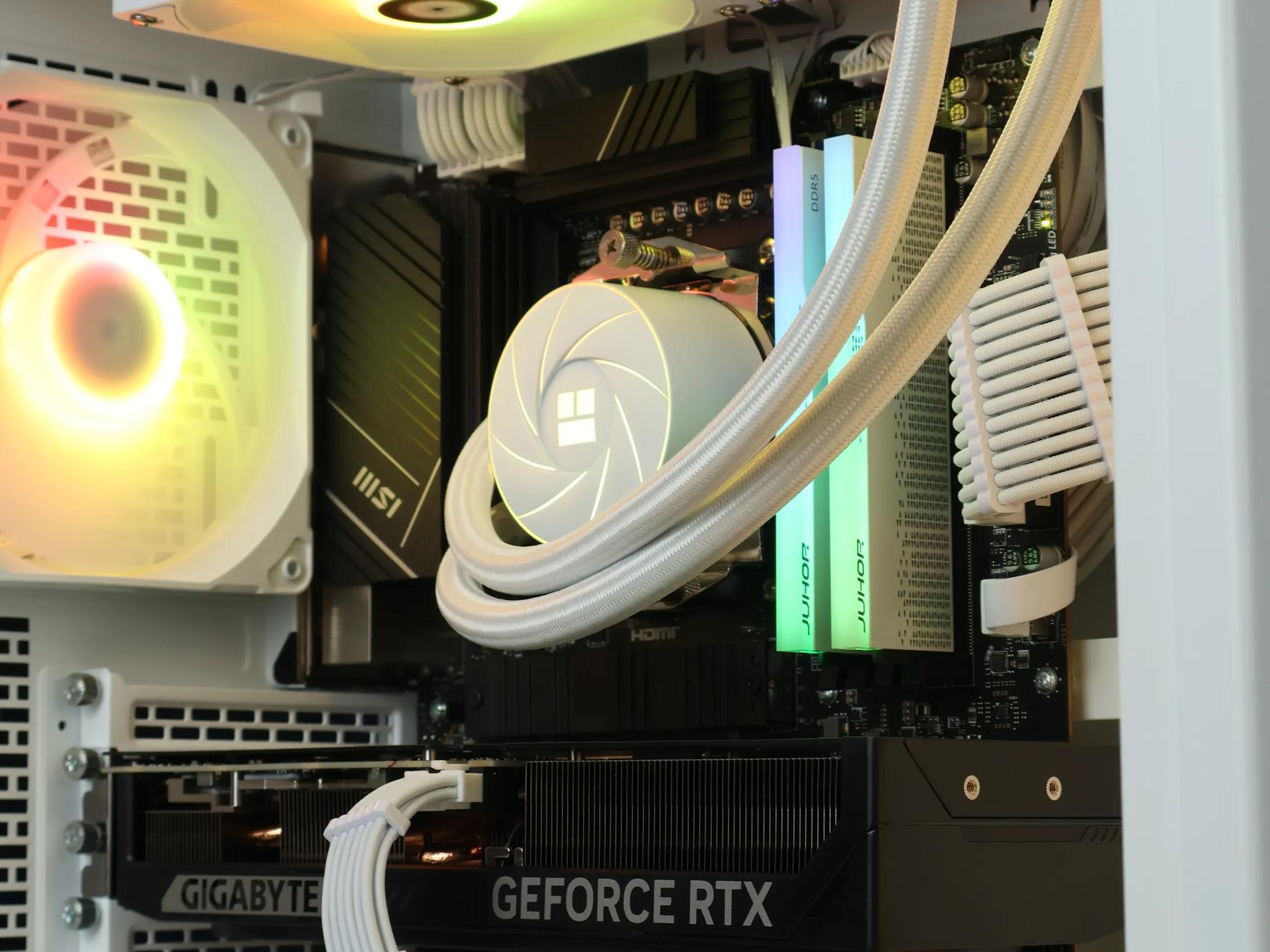 ⚪ Ryzen 7 7700X/RTX 5070 12GB Gaming/Streaming PC ⚪