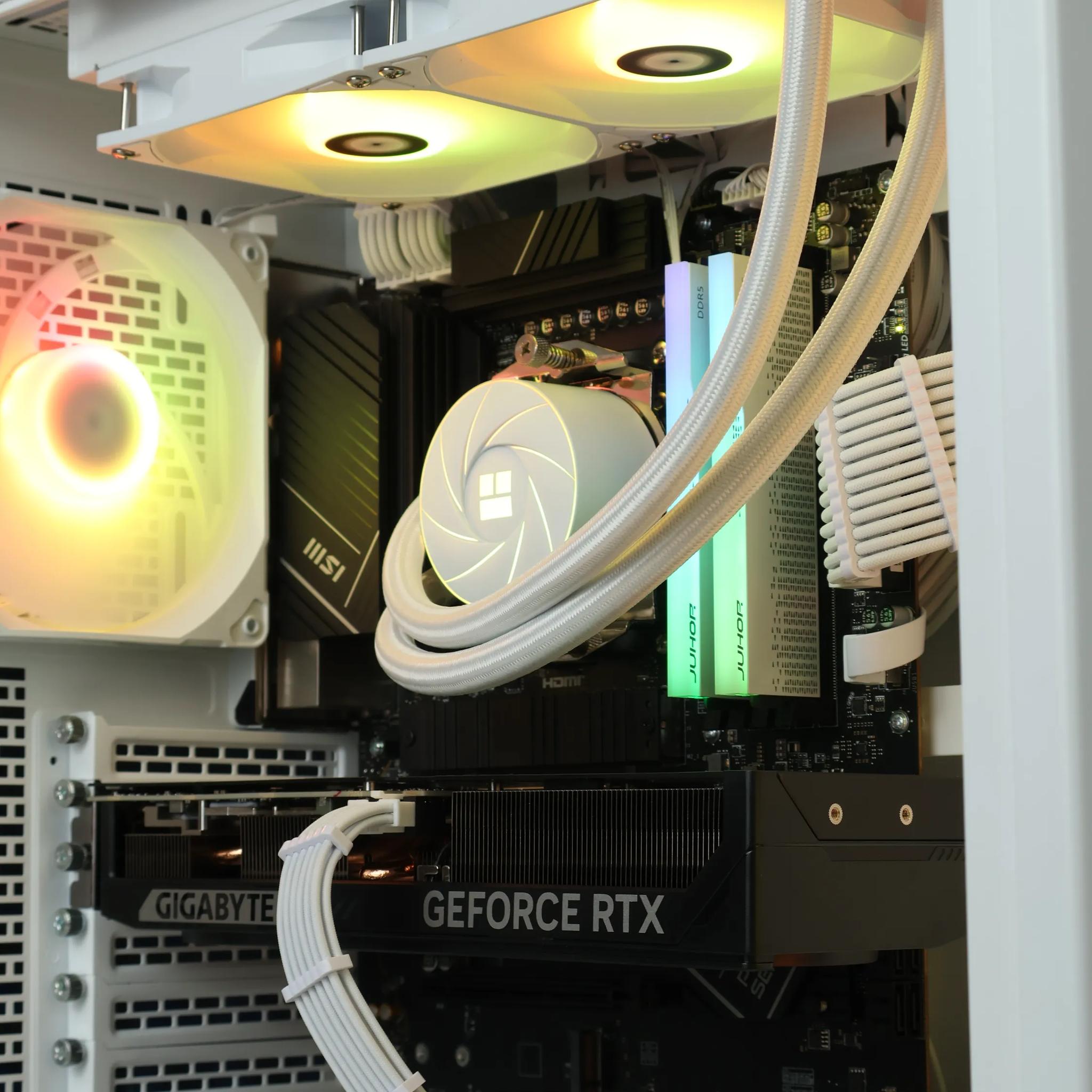 ⚪ Ryzen 7 7700X/RTX 5070 12GB Gaming/Streaming PC ⚪