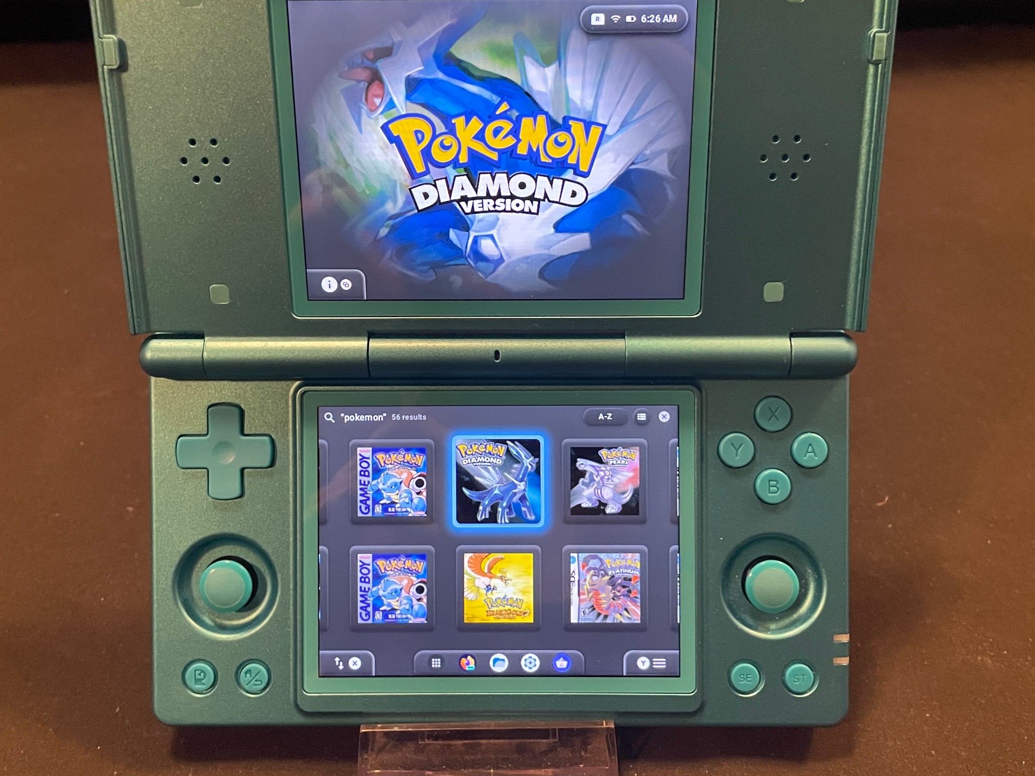 Clamshell Retro Game Console Handheld 128gb With Custom OS