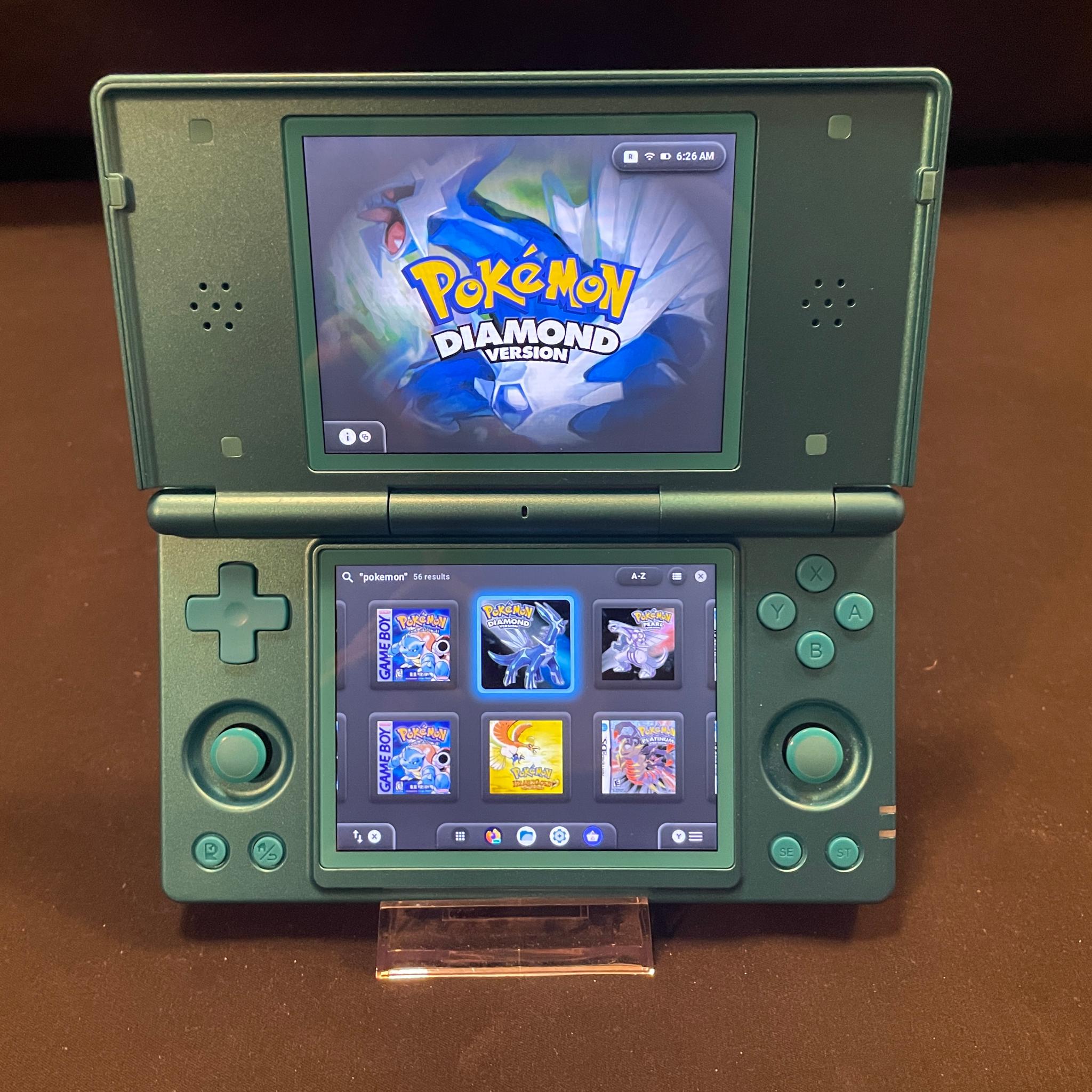 Clamshell Retro Game Console Handheld 128gb With Custom OS