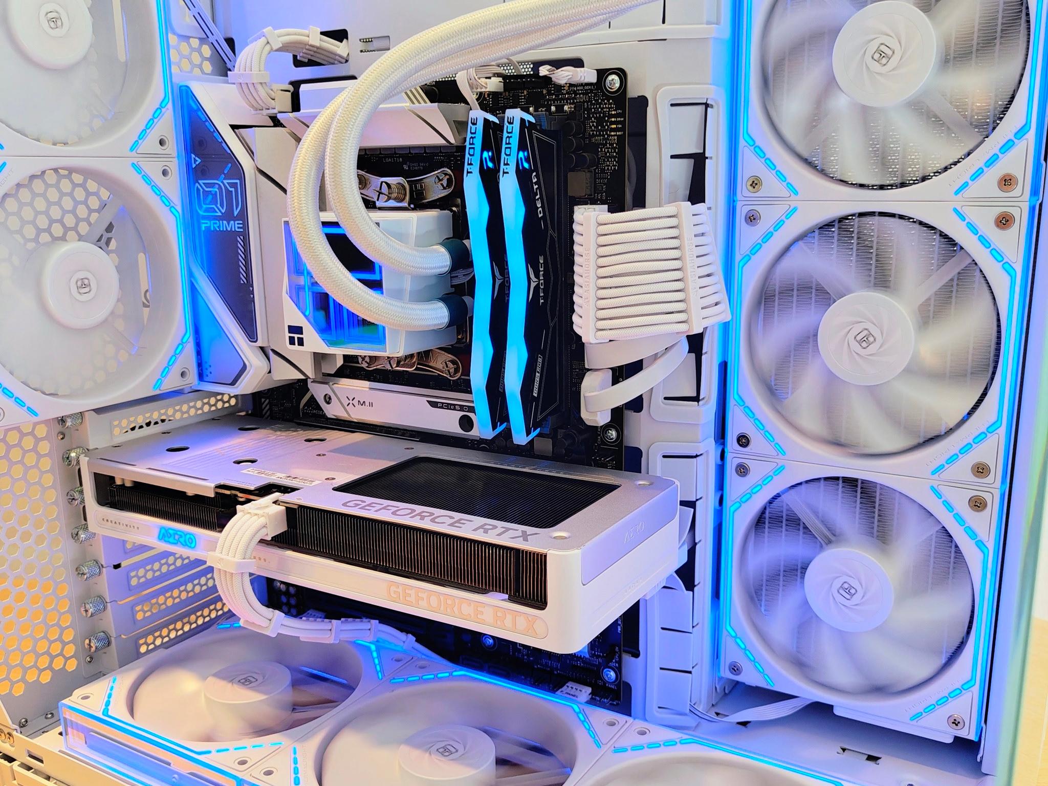 Glacier 🧊 RTX 5060 TI (16GB) | Ryzen 7 7700X | 32GB DDR5 | Gaming PC