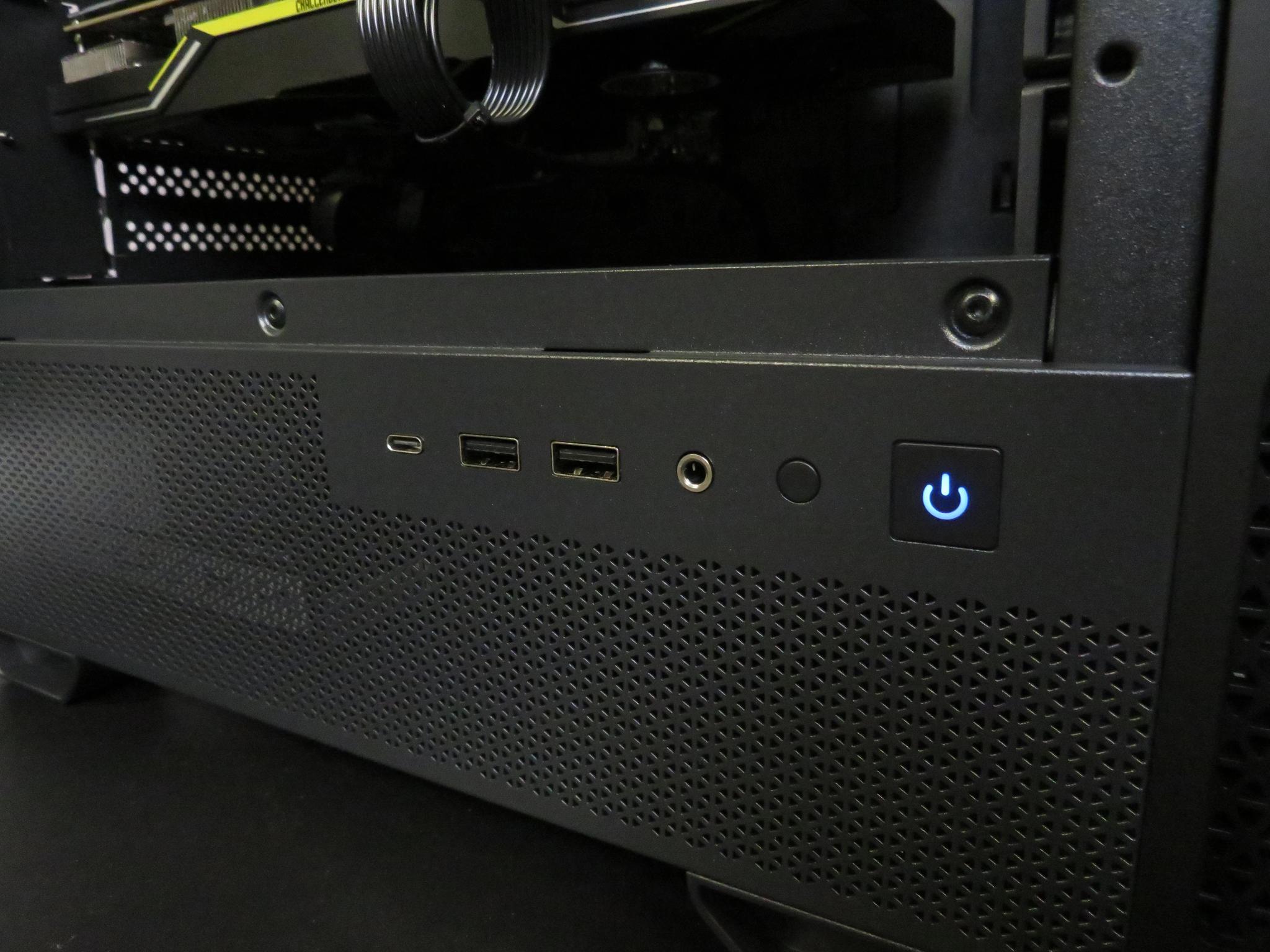 Entry Level Gamer! RX 5700 XT + Intel Xeon E5 2680 V4 + 32 GB DDR4 + 1 TB SSD