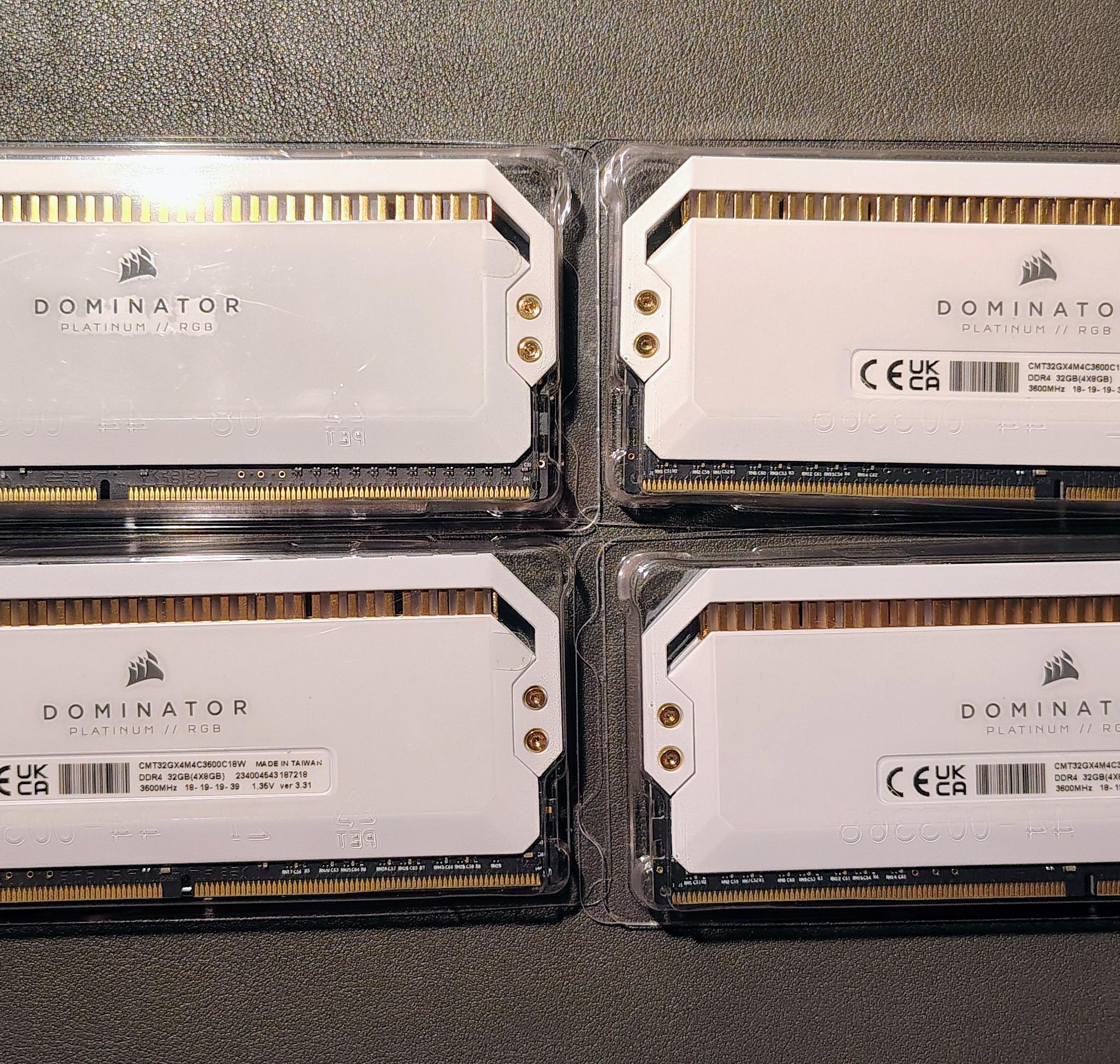 32GB White Corsair Dominator Platinum RGB (4 x 8GB)