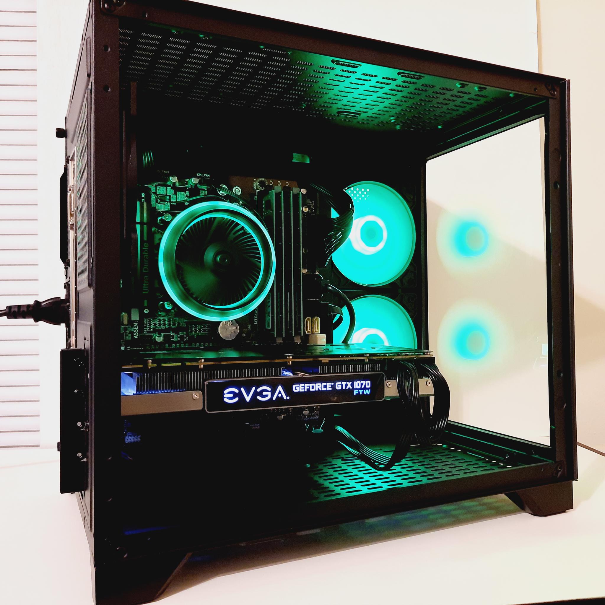 Newly built Gaming PC - Nvidia GTX 1070 8GB / Intel i7 4790 / 16GB RAM / 730GB SSD / RGB Fans