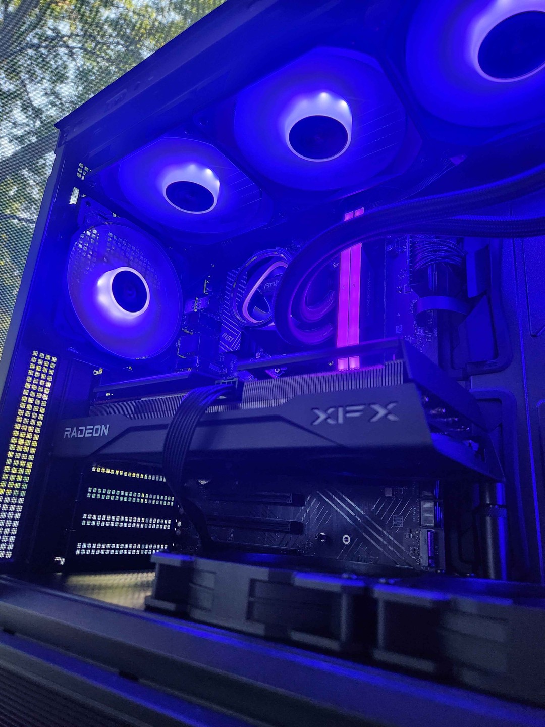 🍀RX 9060 XT 16GB | Ryzen 5 7600X3D | 32GB DDR5 | 2TB NVMe | WiFi