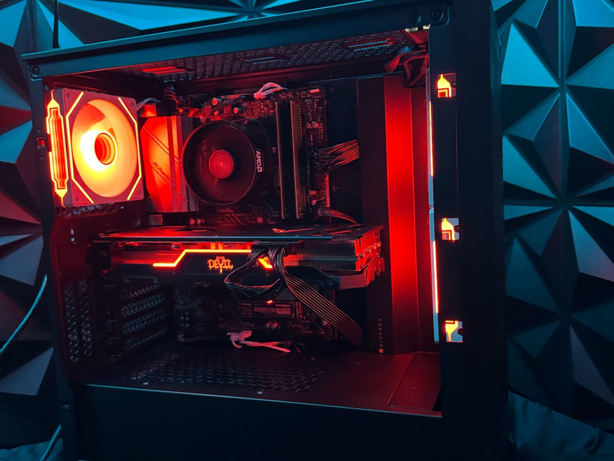 💪🎯Mid Daddy💪🎯 Ryzen 5 3600| RX 5700XT 16 GB DDR4| 2 TB SSD