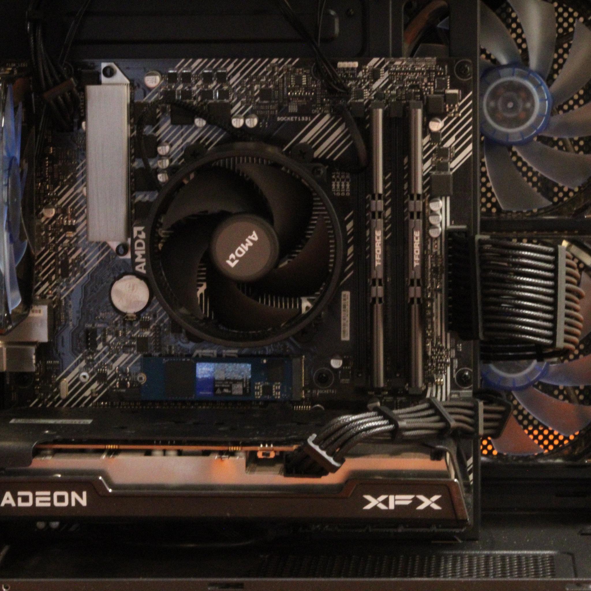 BUDGET GAMING PC - R5 5500 - RX 6600 8GB - 16GB DDR4 - 500GB NVME SSD
