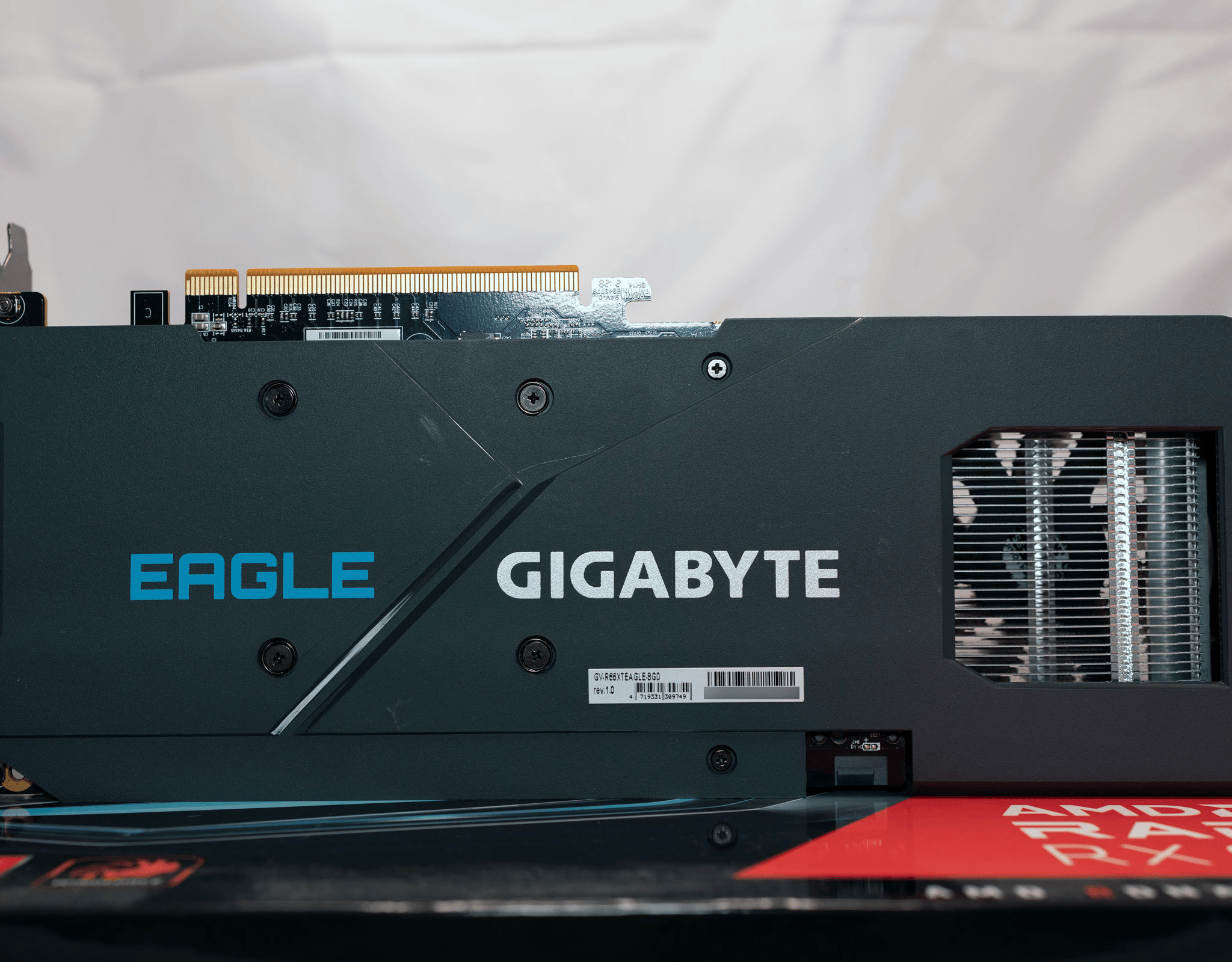 GIGABYTE Radeon RX 6600 XT EAGLE 8G Graphics Card