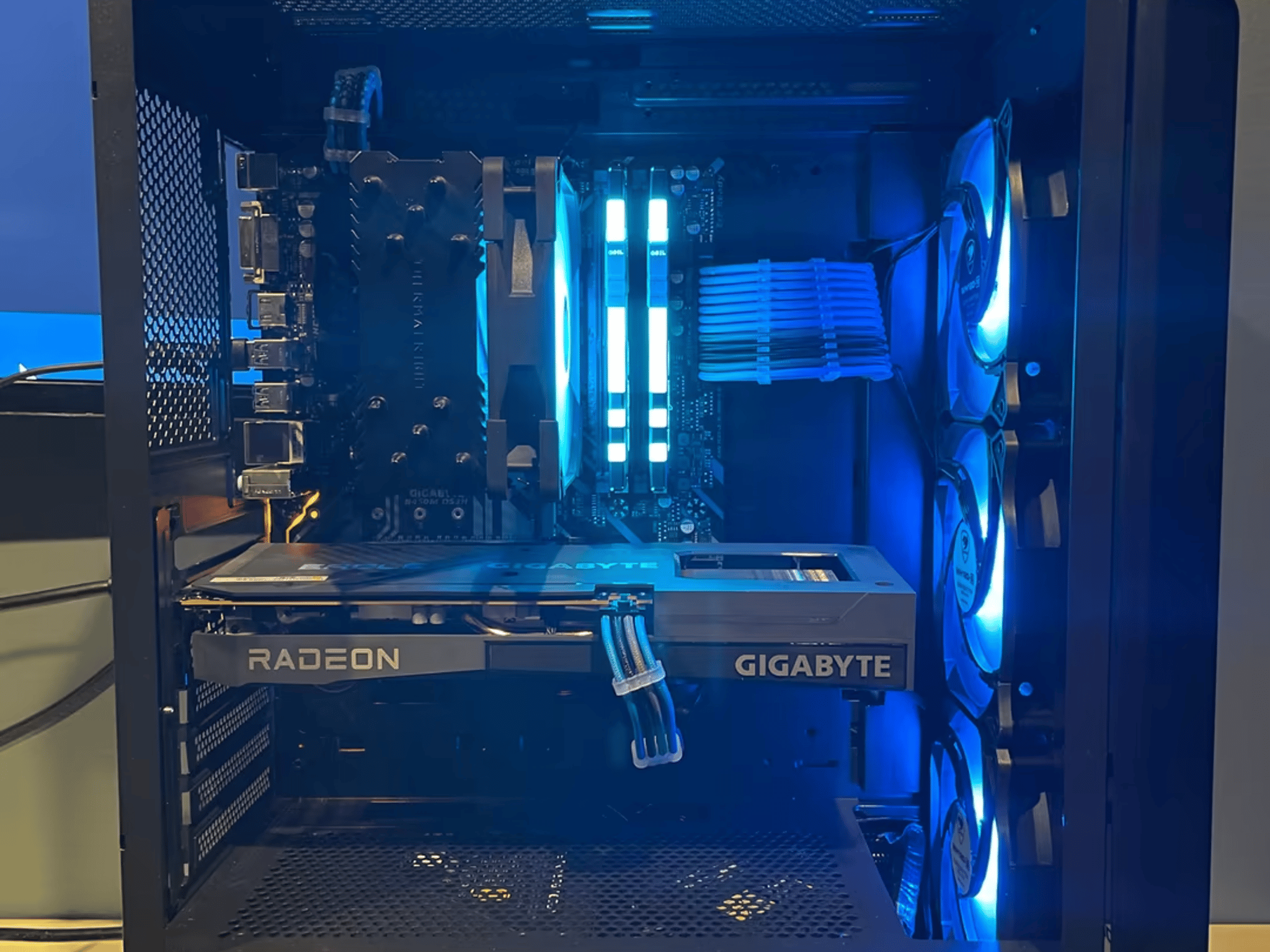 3600|6600 8gb(Like 3060) Custom Streaming and Gaming PC