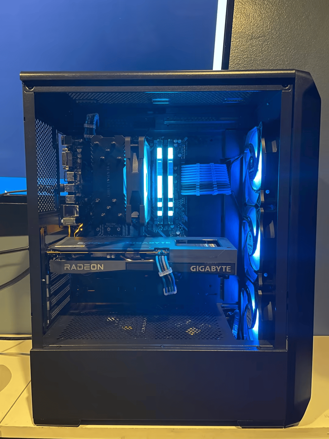 3600|6600 8gb(Like 3060) Custom Streaming and Gaming PC