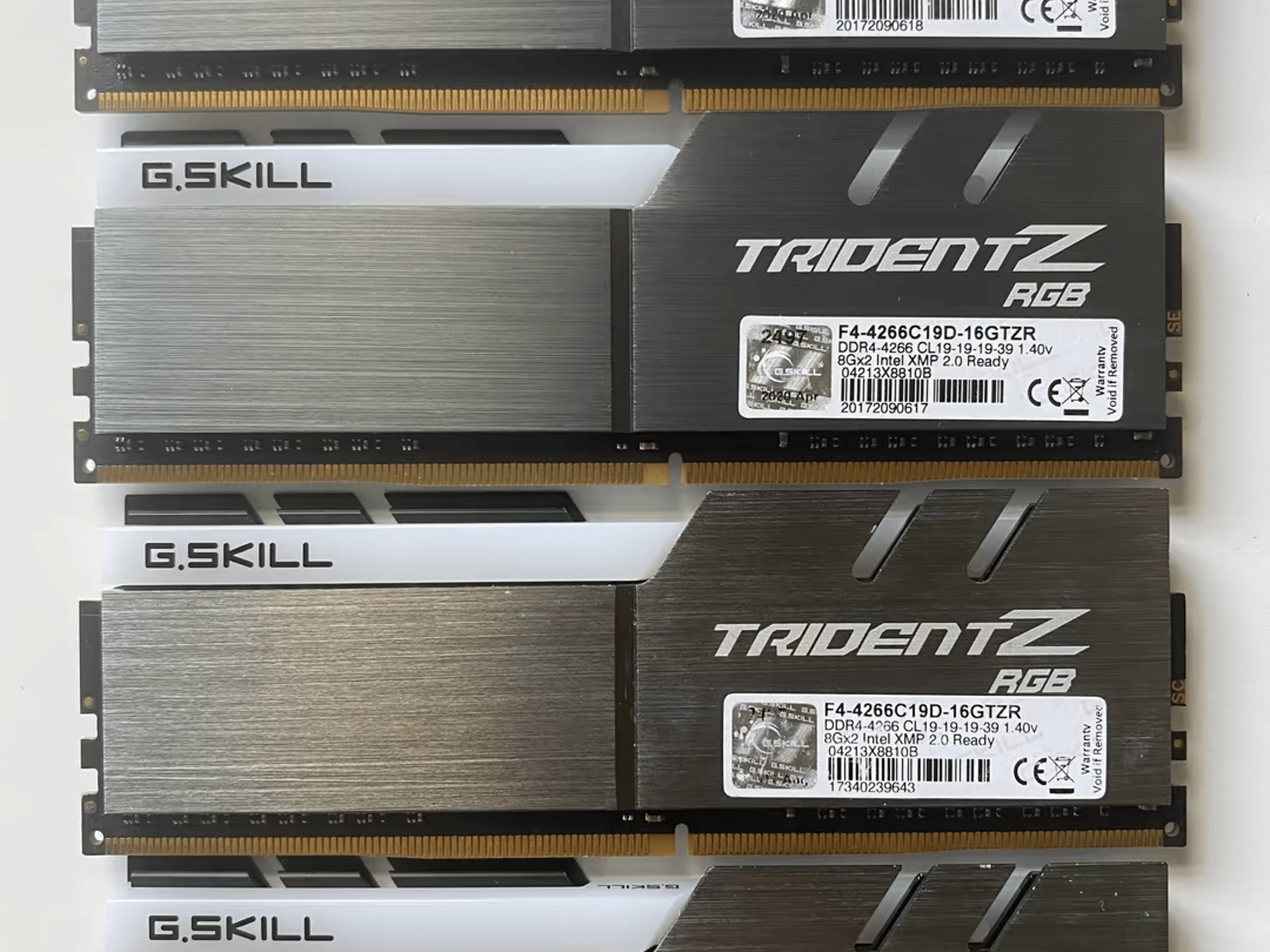 Trident Z RGB Ram 4x8GB (32GB) 4266Mhz C19 (19-19-19-36) 1.4V B.Die