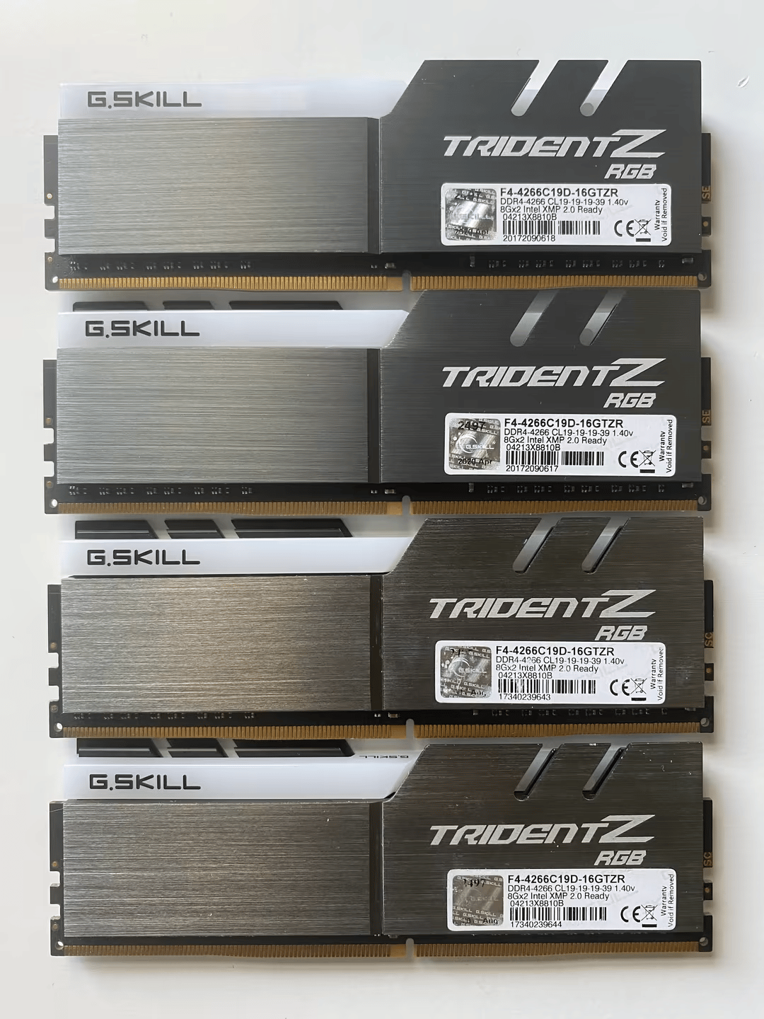 Trident Z RGB Ram 4x8GB (32GB) 4266Mhz C19 (19-19-19-36) 1.4V B.Die