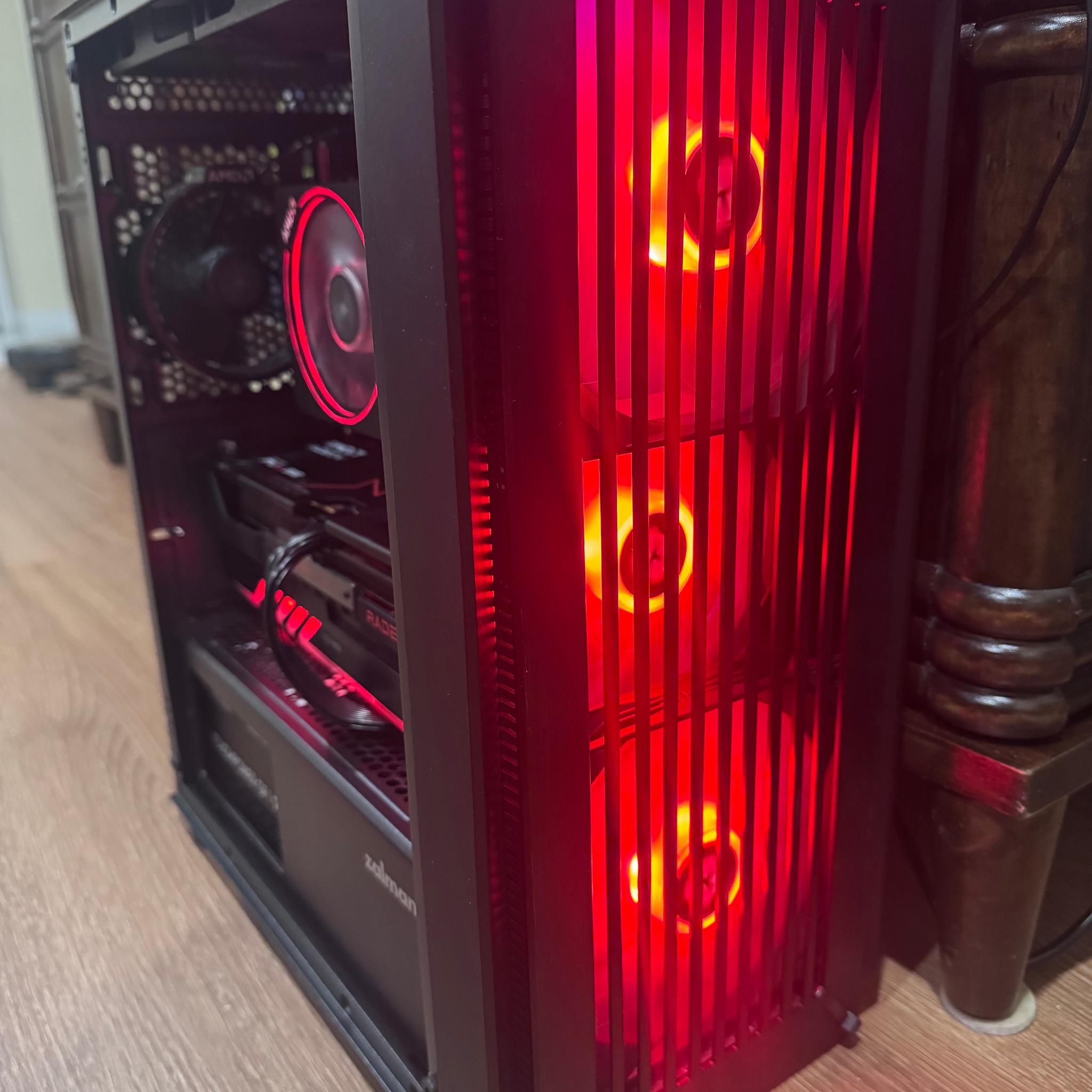 Custom Gaming PC / potential steam machine alternative.