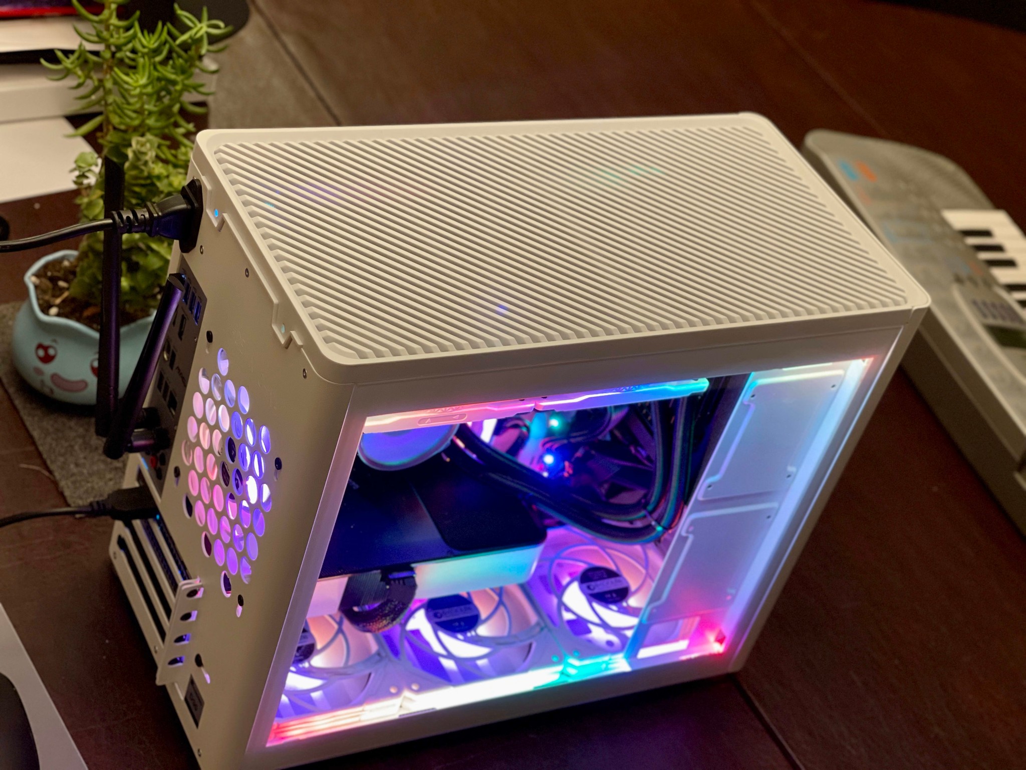 Stay Frosty ❄️ RTX 3070 FE, Intel 12600K, 32GB 3600, 1TB nvMe, MAG Mortar, Wifi 6