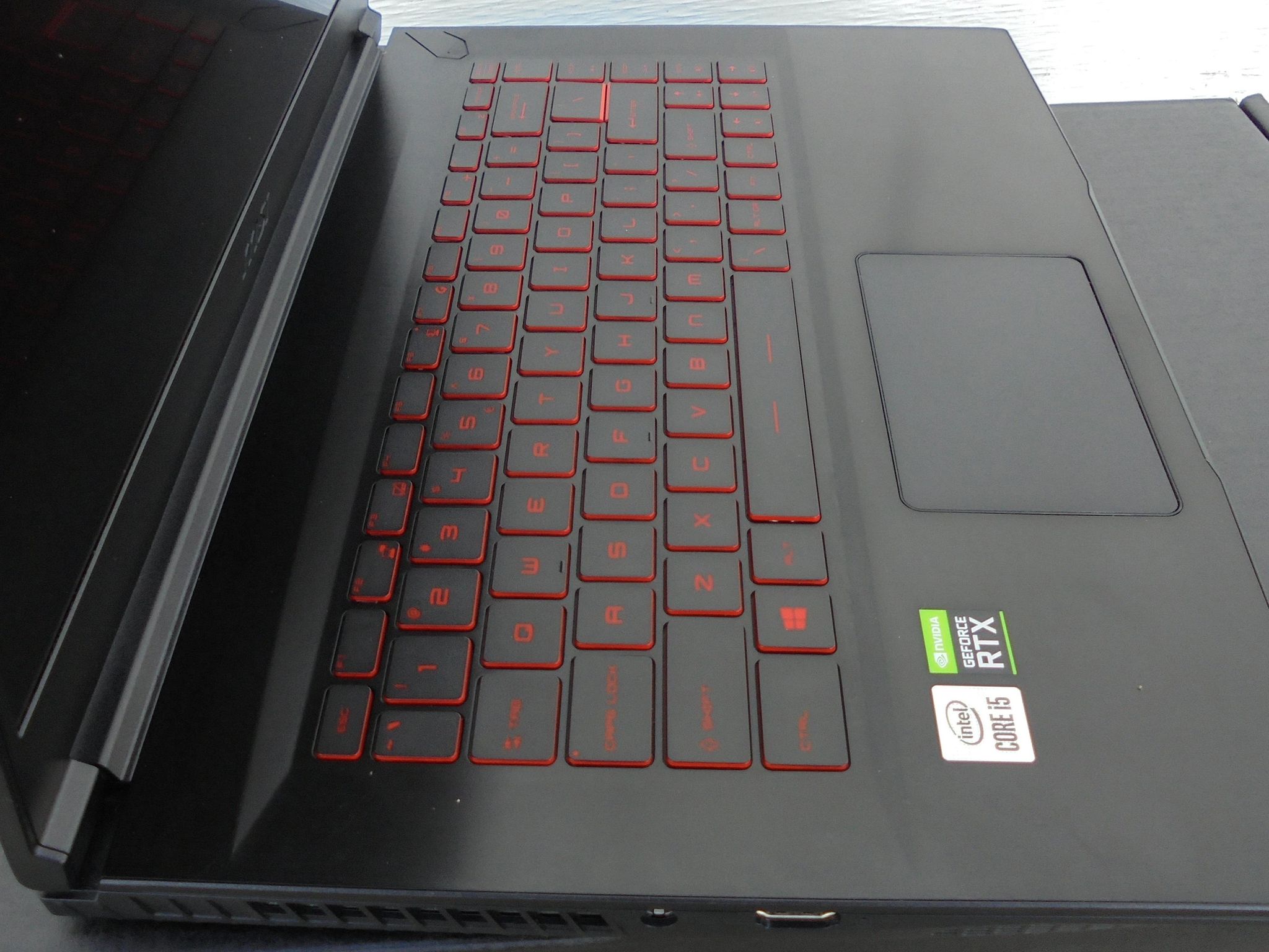 MSI GF65 15.6" RTX 3060 i5-10500H 8GB DDR4 512GB NVME SSD 144Hz Display Laptop