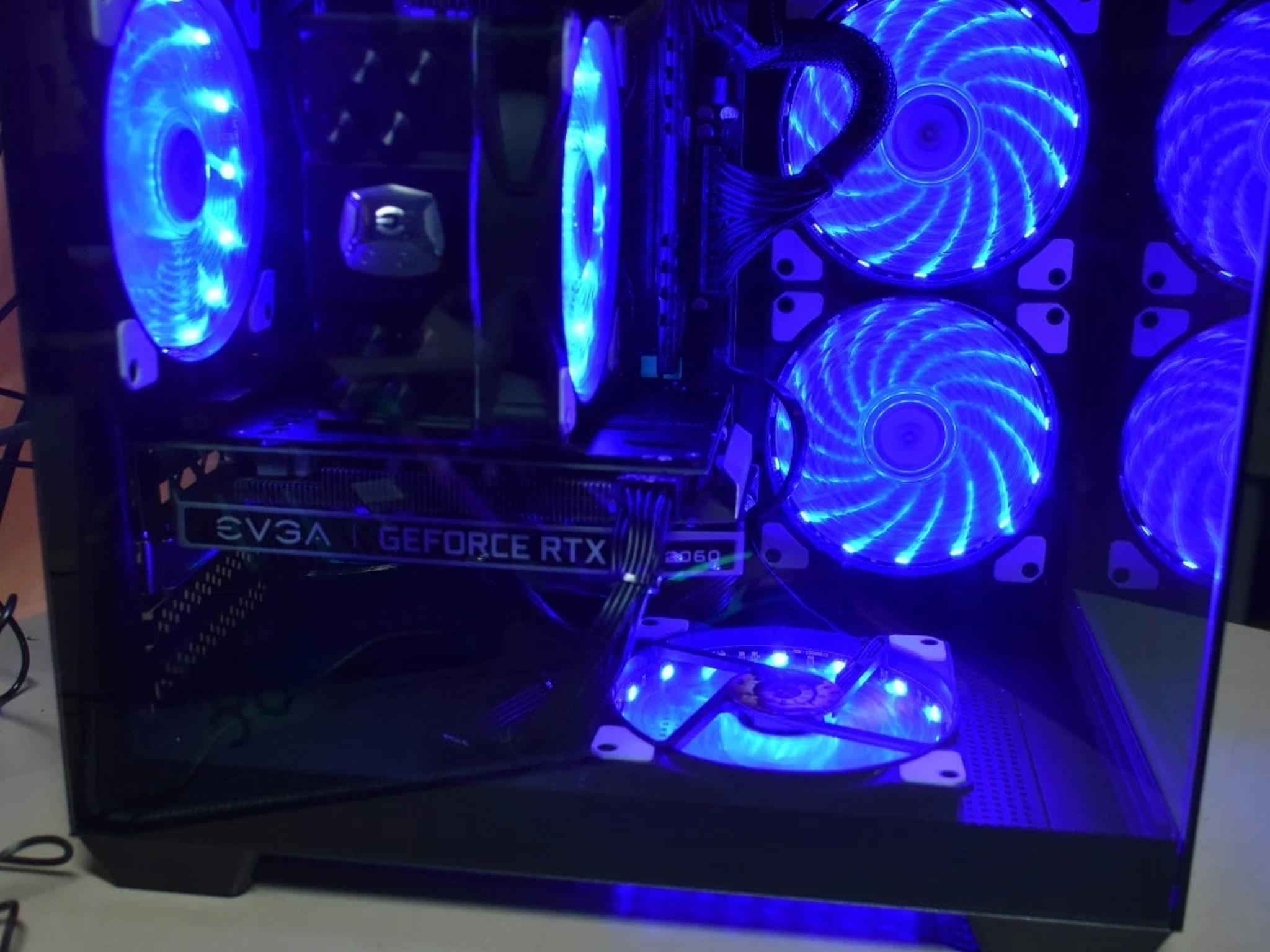 Gaming PC INTEL XEON 1650 6 CORES 12 threads Ram 32GB GPU RTX 2060 760gb NVME