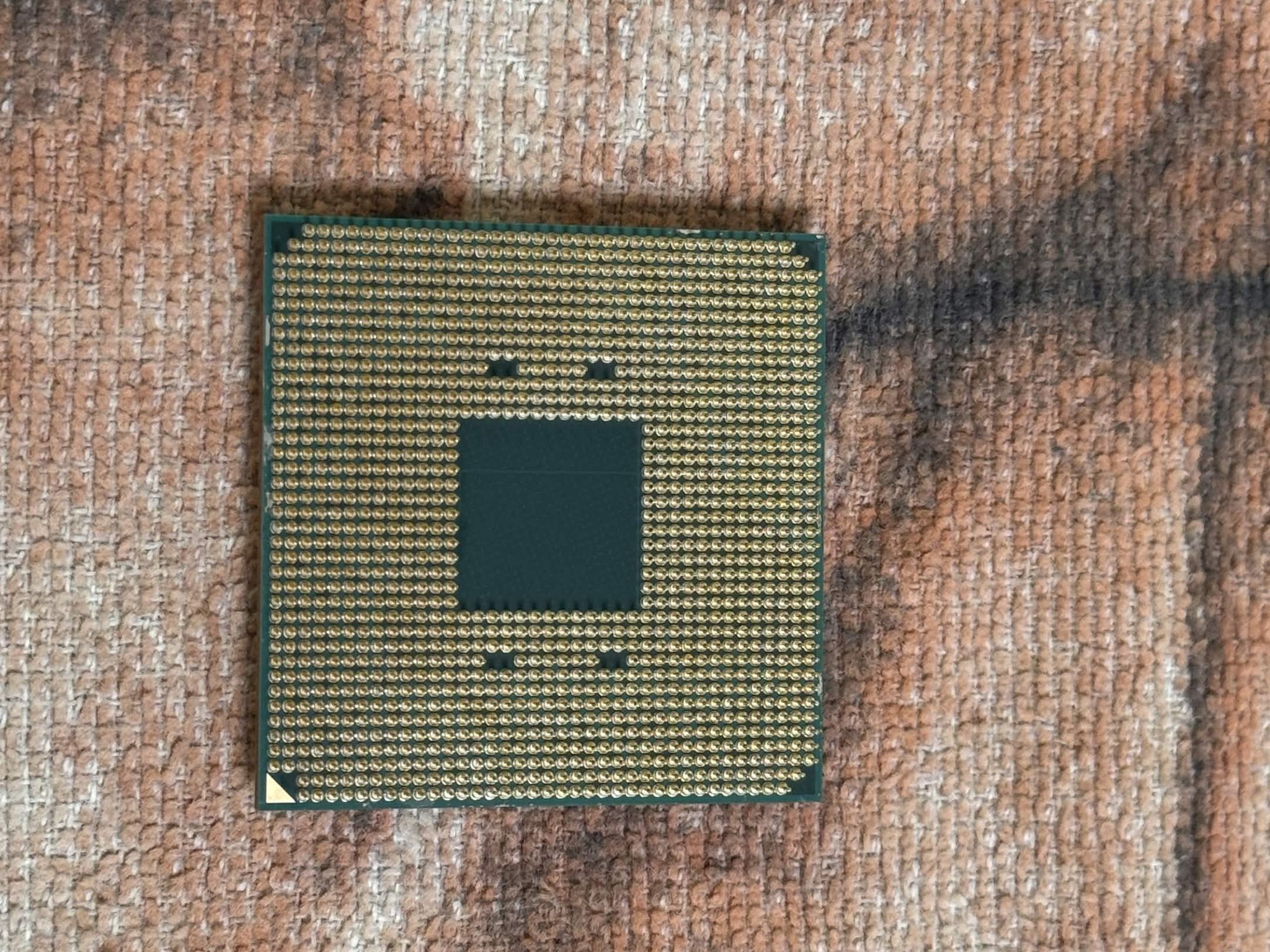 AMD Ryzen 9 3900XT