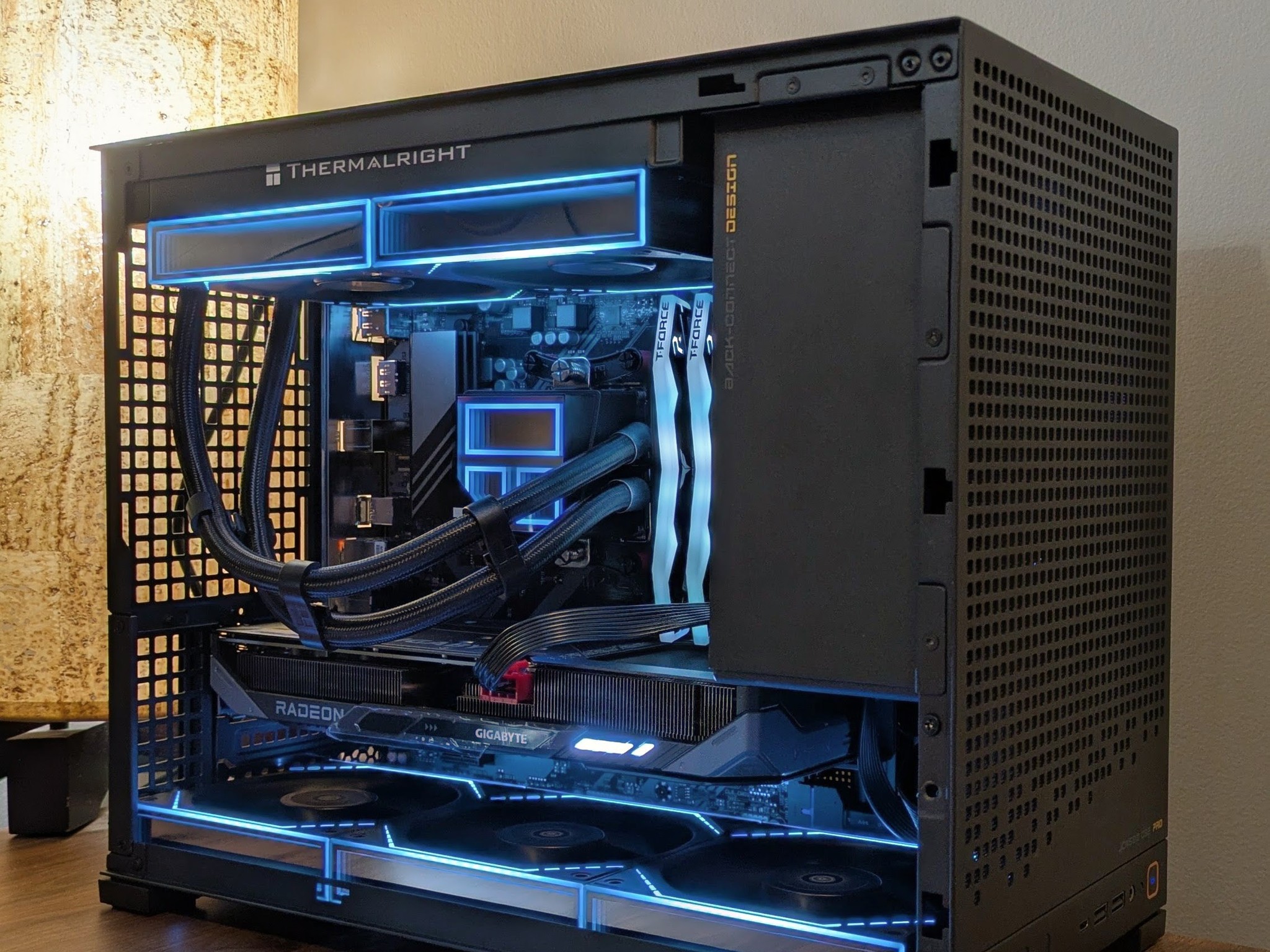 Compact | 9060xt | 7600x | 32GB DDR5 | 1TB SSD