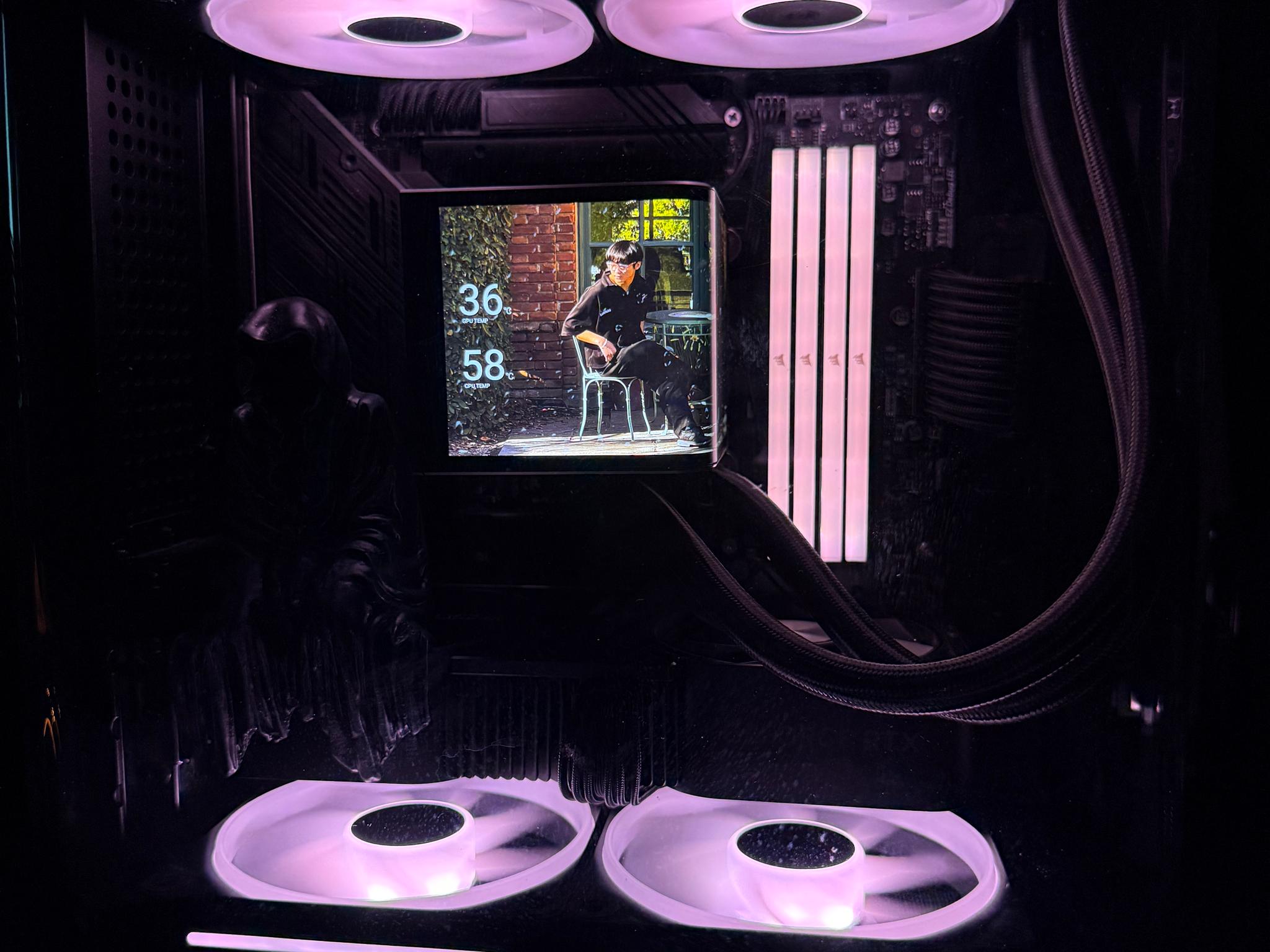 AMD RYZEN7 7800X3D + RTX 4070 SUPER Micro ATX PC