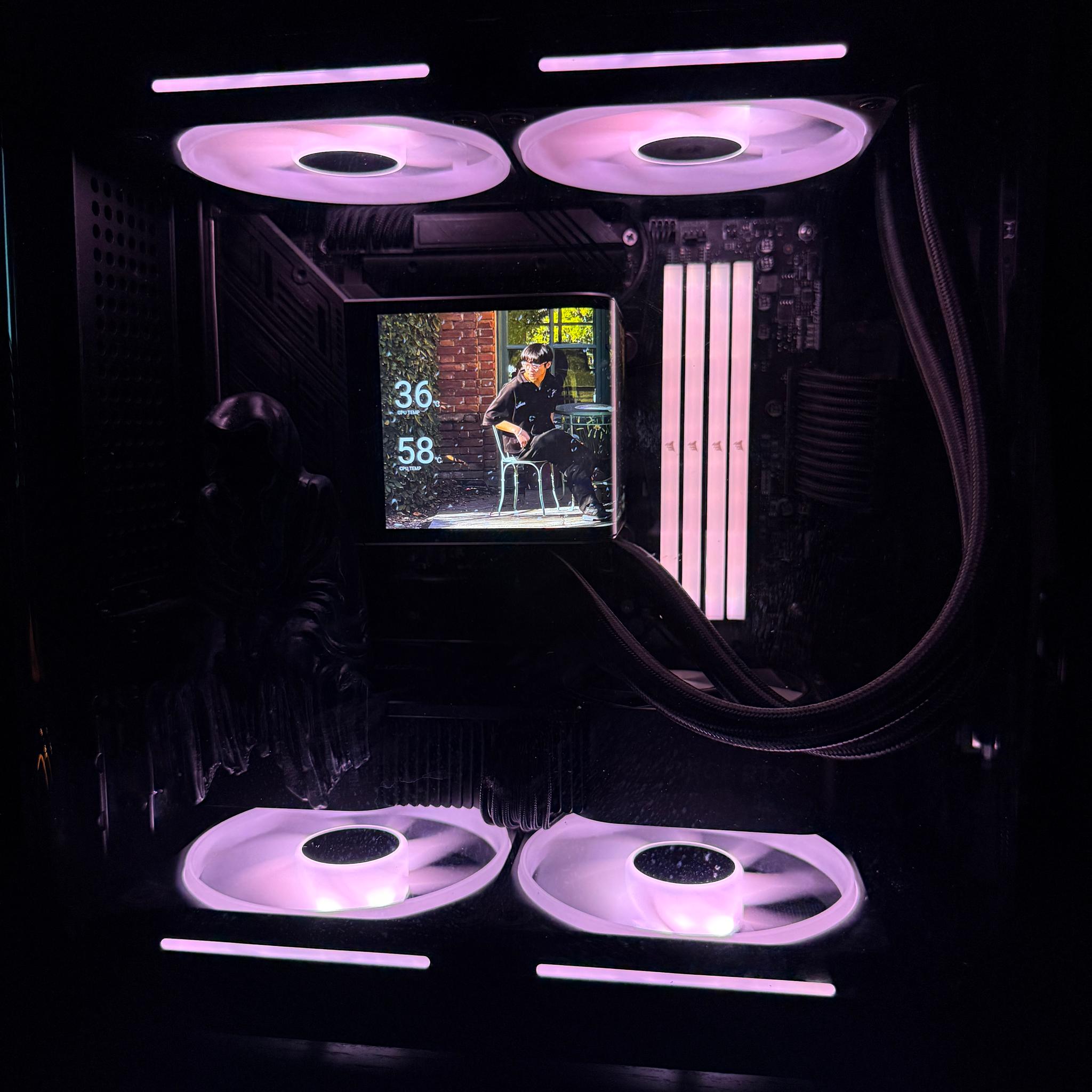 AMD RYZEN7 7800X3D + RTX 4070 SUPER Micro ATX PC