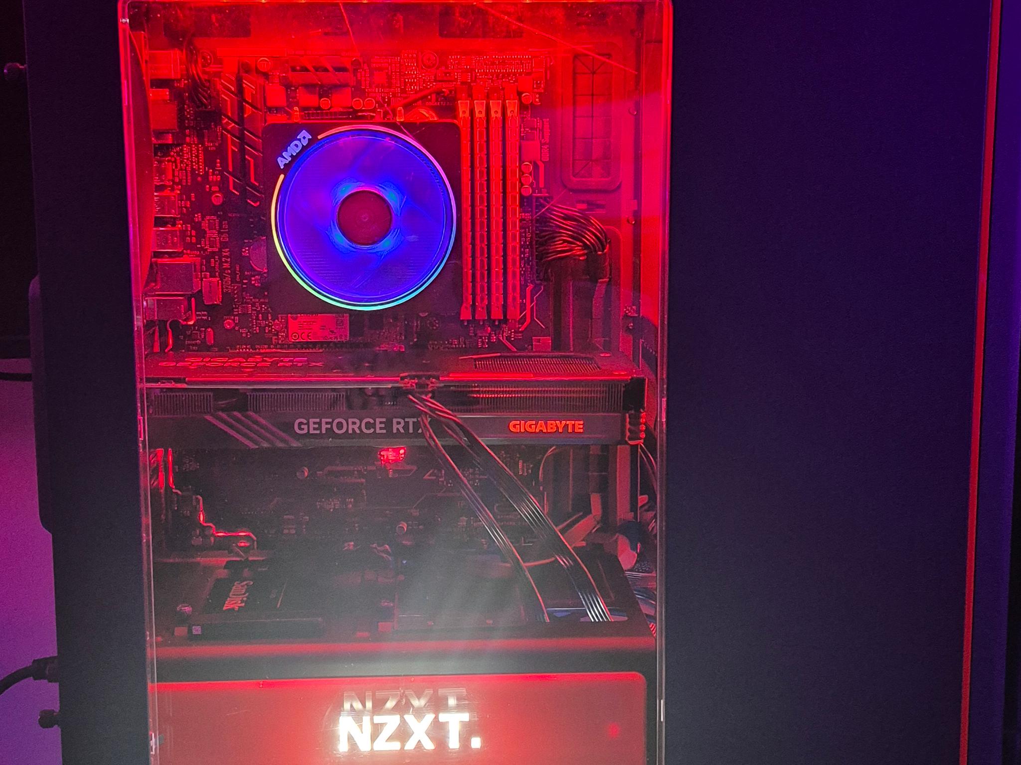 GeForce RTX 4060 Custom Gaming PC - Ryzen 7 3800X - 16GB RAM - 512GB SSD