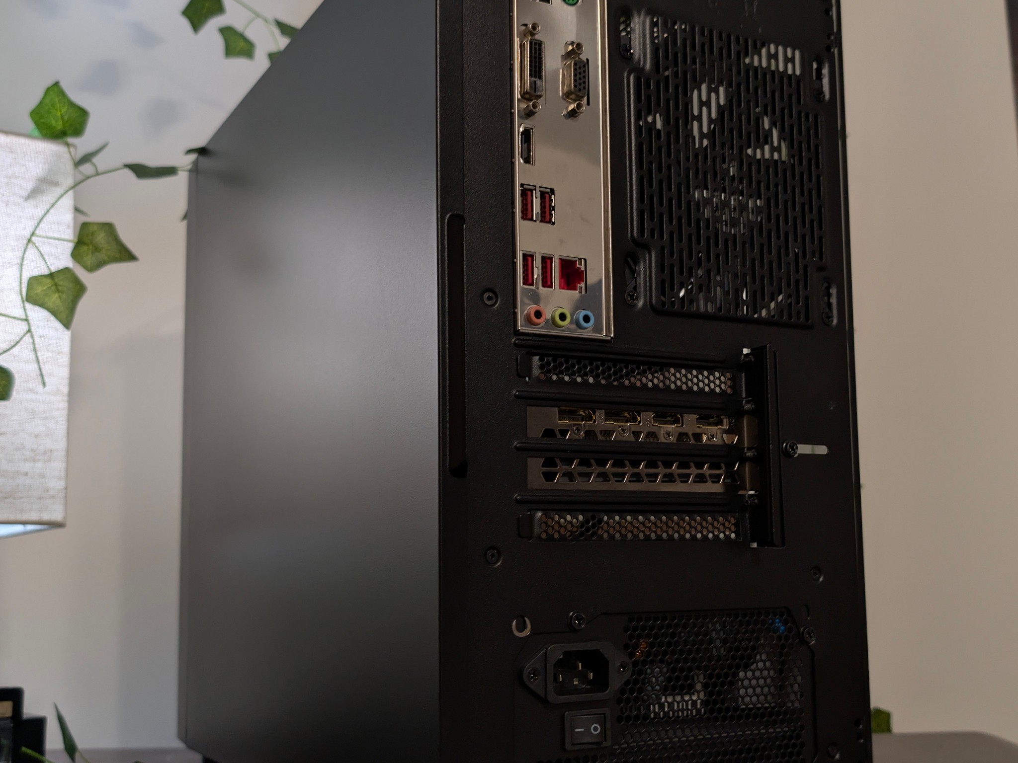 🏮 Ryzen 7 + RX 6650XT (≈ RTX 2080) Gaming PC with 1TB Storage