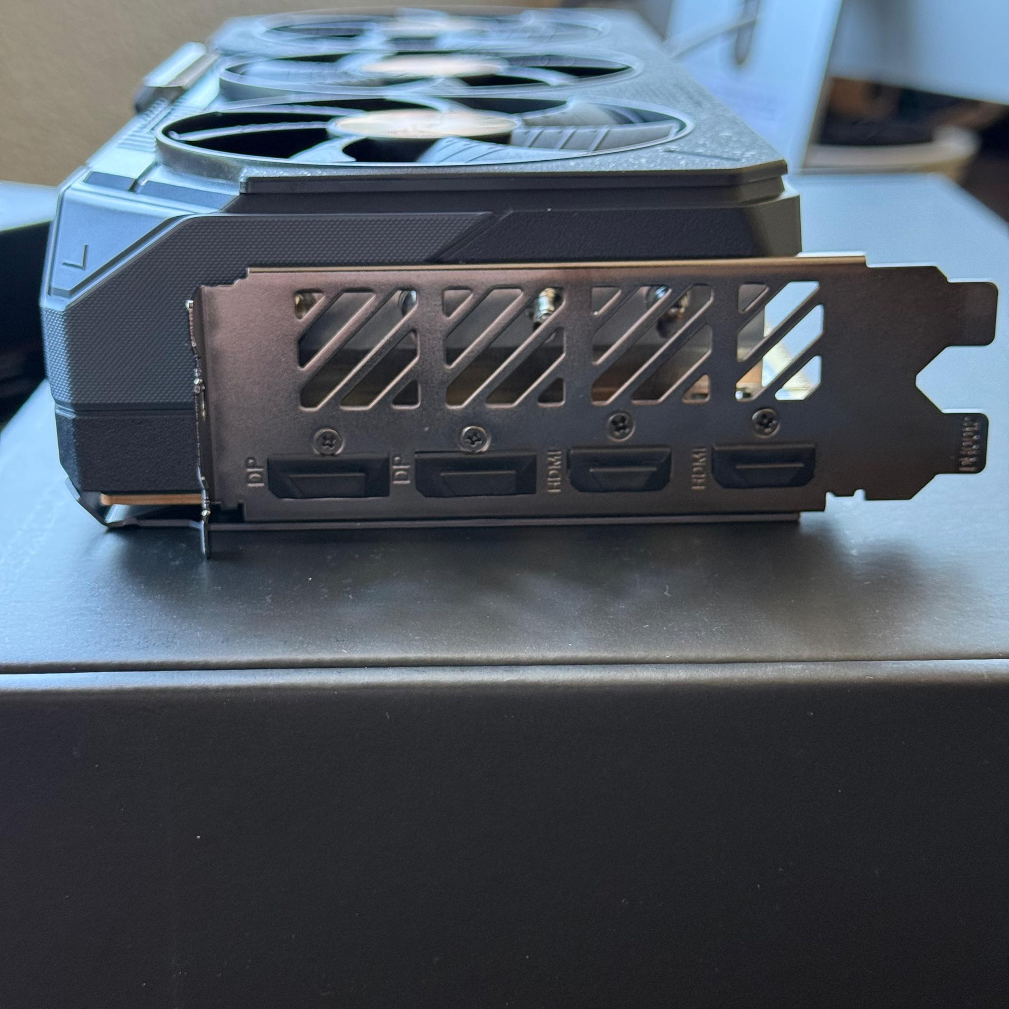 Gigabyte Gaming OC AMD Radeon RX 9070XT