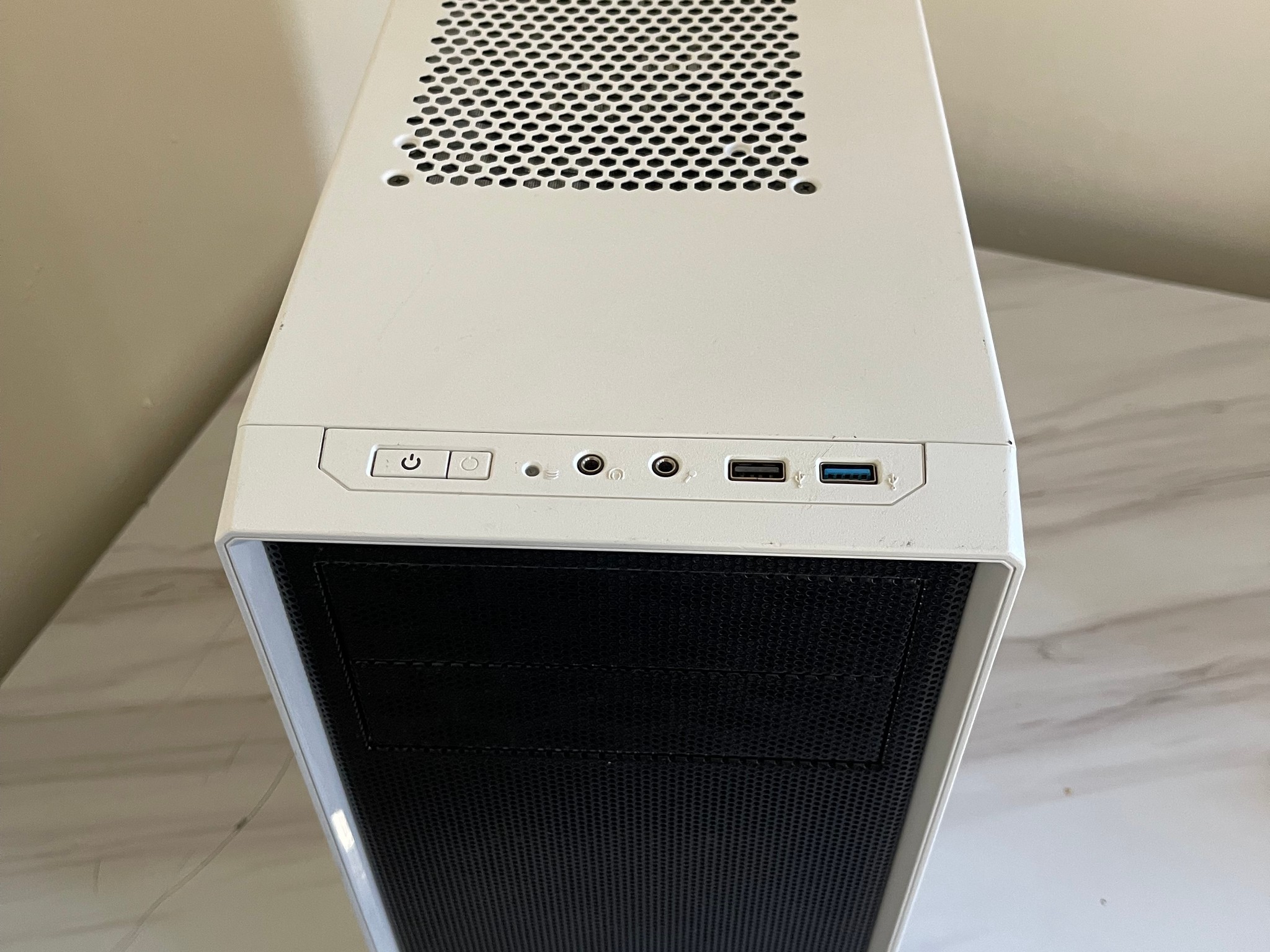 Budget Gaming PC | GTX 1660 Ti | Ryzen 5 5500 Gaming PC |16GB RAM | 1TB NVMe/SSD | Windows 11 (Read)