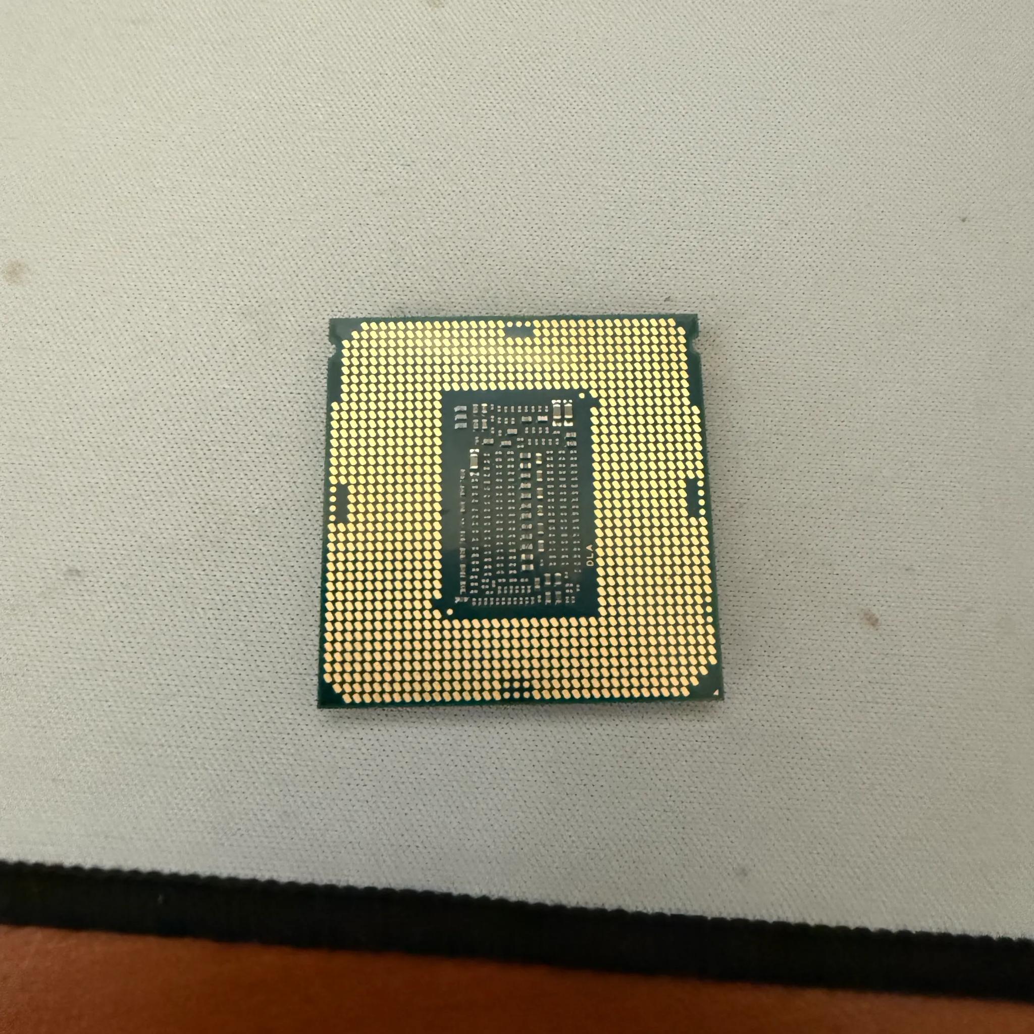 Intel i7 9700f 8 Core 3 Ghz CPU