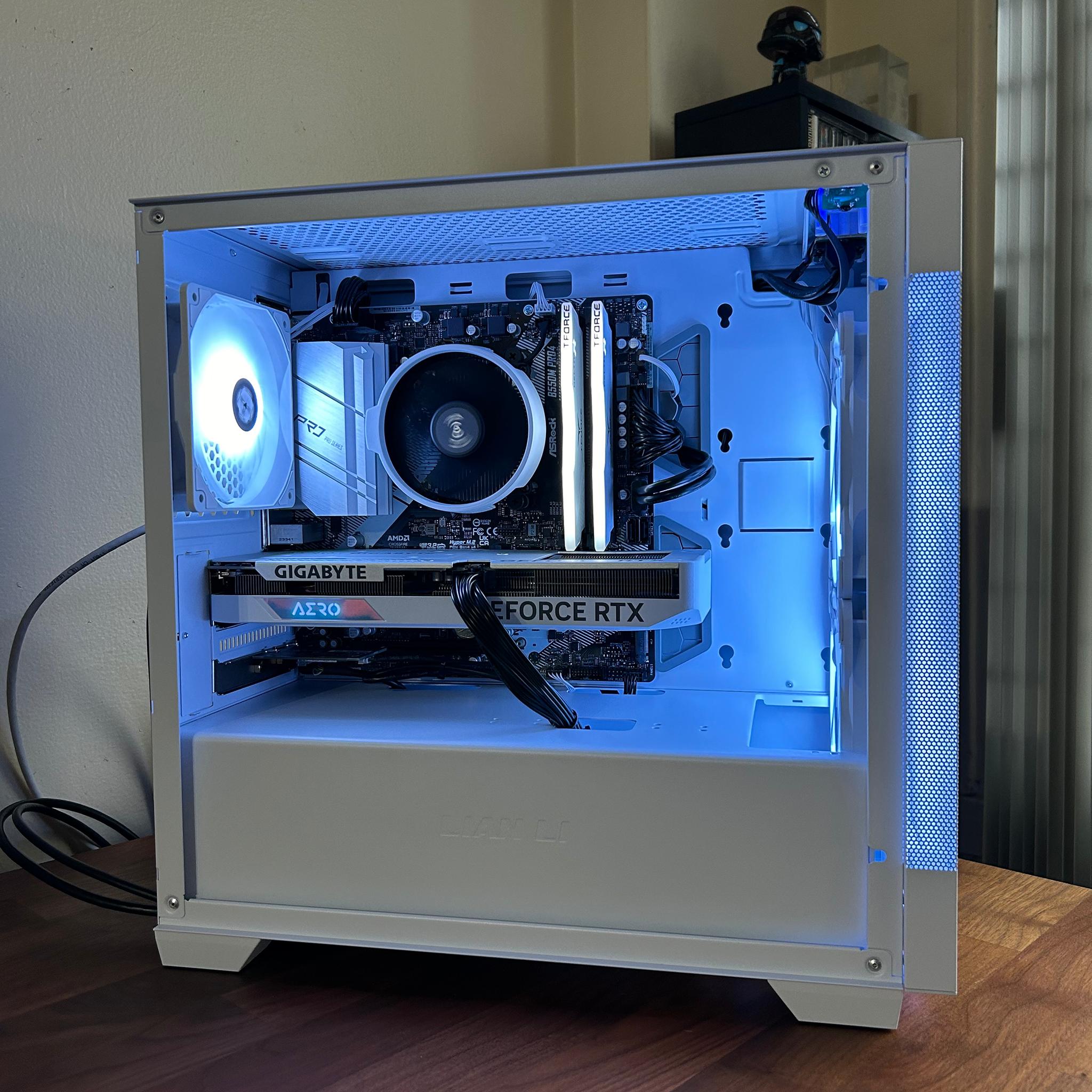 RTX 4060 | Ryzen 5 5500 | 1TB SSD | The Mid-Range Beast V12