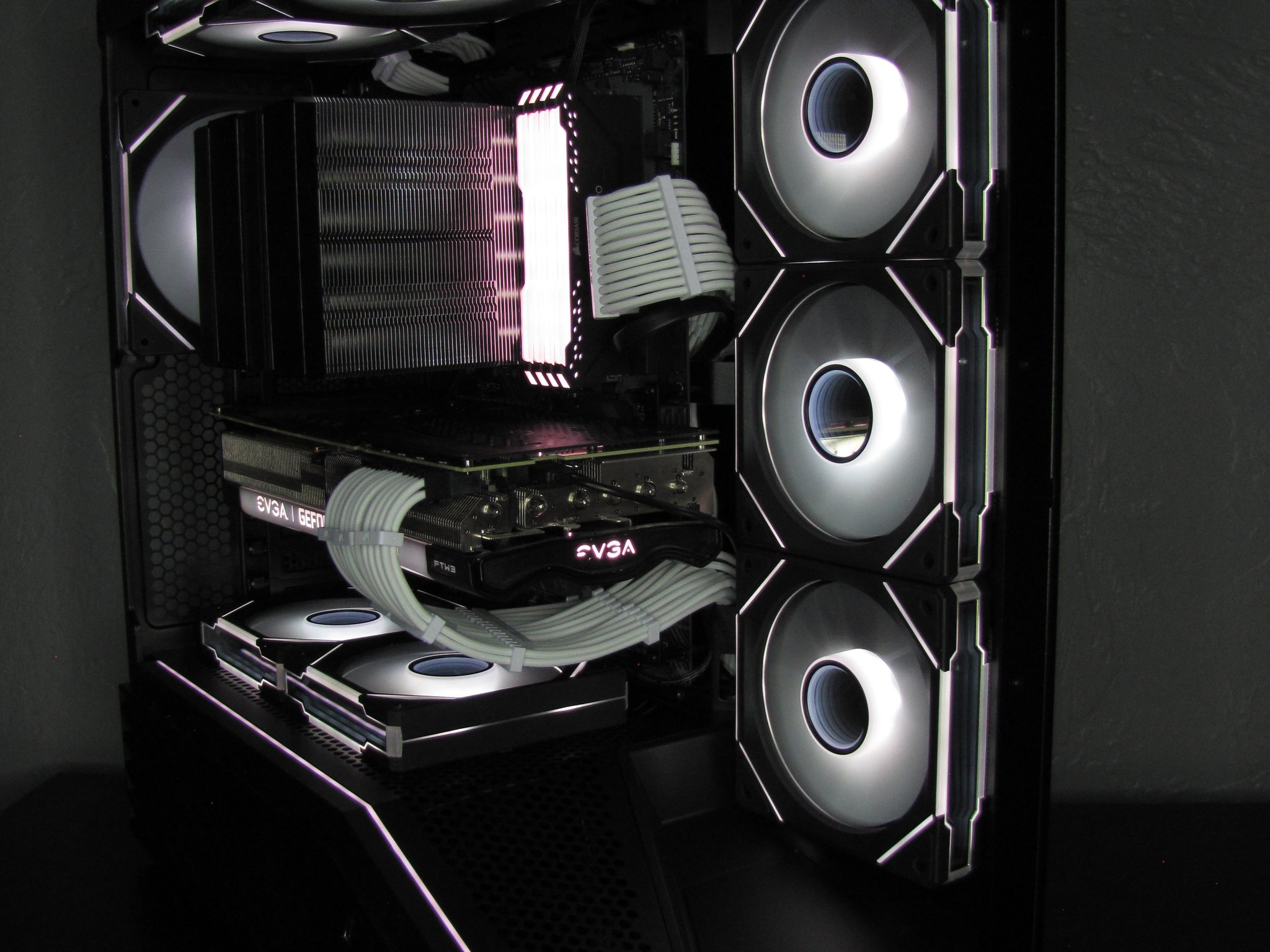 | Custom Gaming PC | RTX 3080 Evga ftw3 | Ryzen 7 | 32gb ddr4 vengeance |