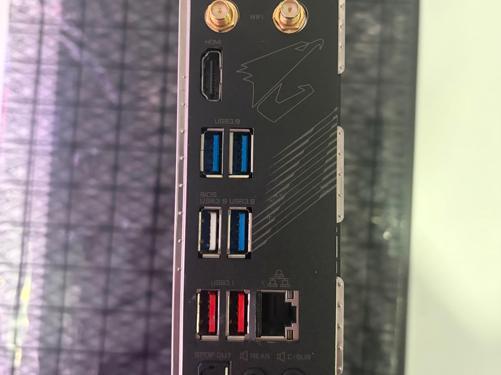 GIGABYTE X570 AORUS ELITE WIFI - Image 5