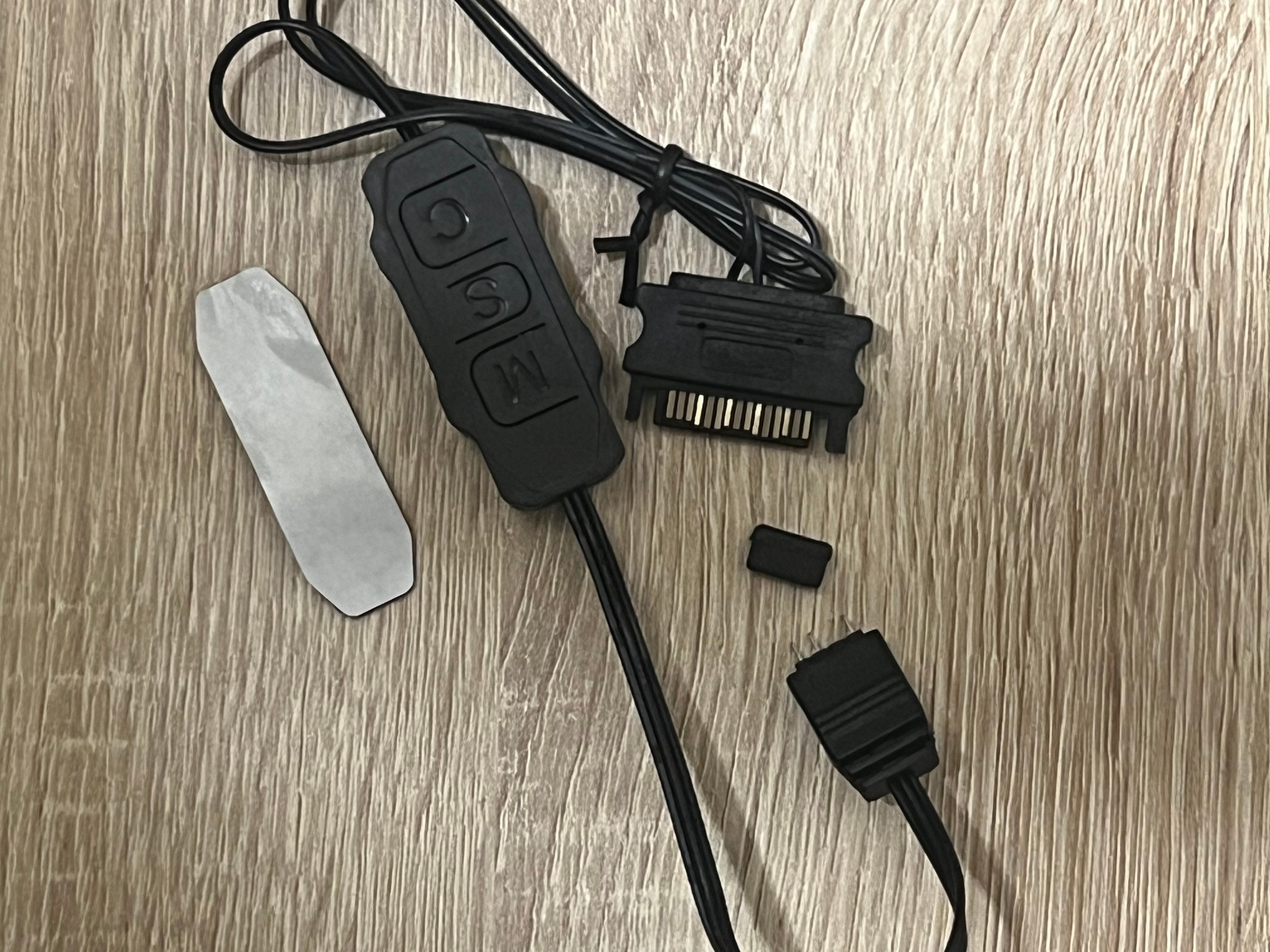 SATA powered basic ARGB hub
