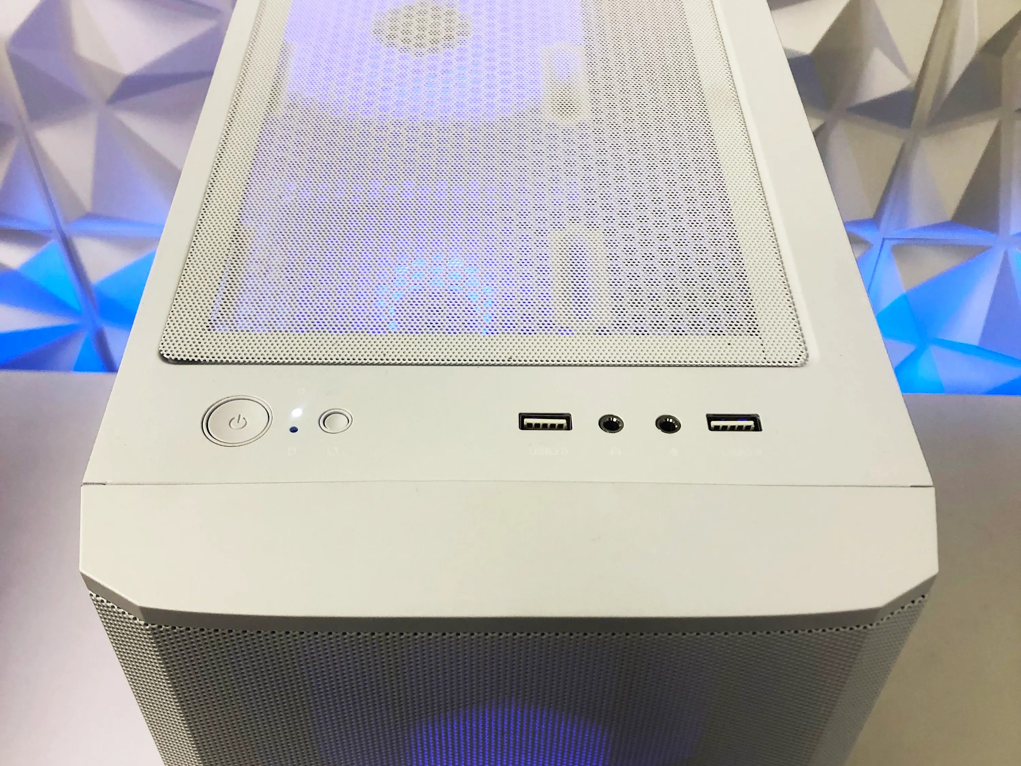 🚀The Explorer 2 White Gaming PC🚀 RTX 4060 8GB | i5-12400F | 16GB DDR4 | 1T M.2 | Windows 11 Home