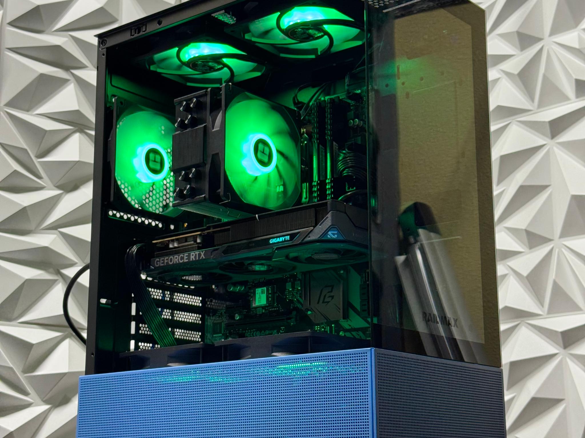 RTX 5060 / Ryzen 5 5500 / 16GB 3600MHz DDR4 / 1TB Nvme ssd / Windows 11 Pro