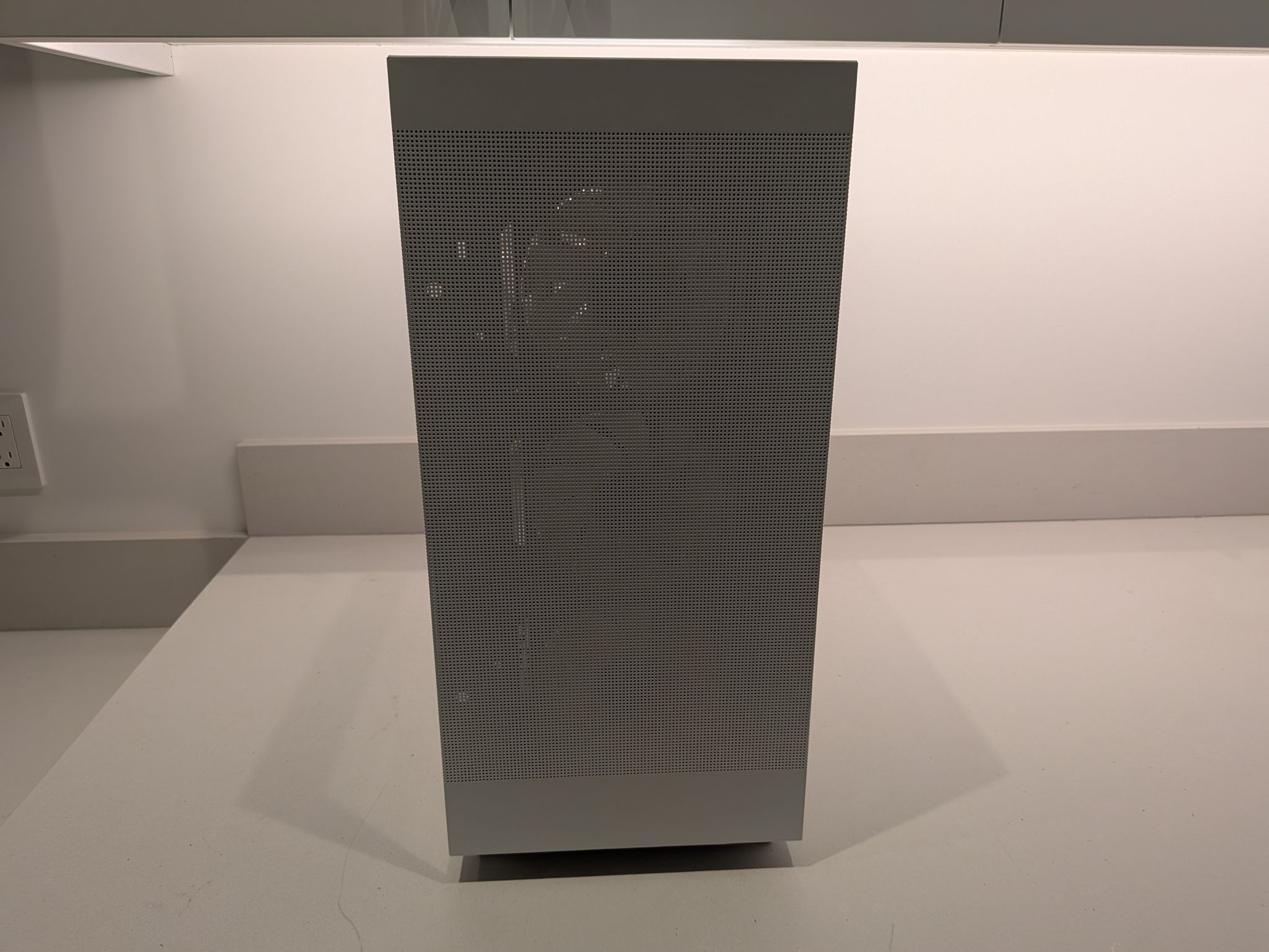4K Ice Machine - RX 9070 XT, Ryzen 7 7800X3D, 64 GB DDR5, 4 TB Gen 4 NVME, Liquid Cooled, RGB