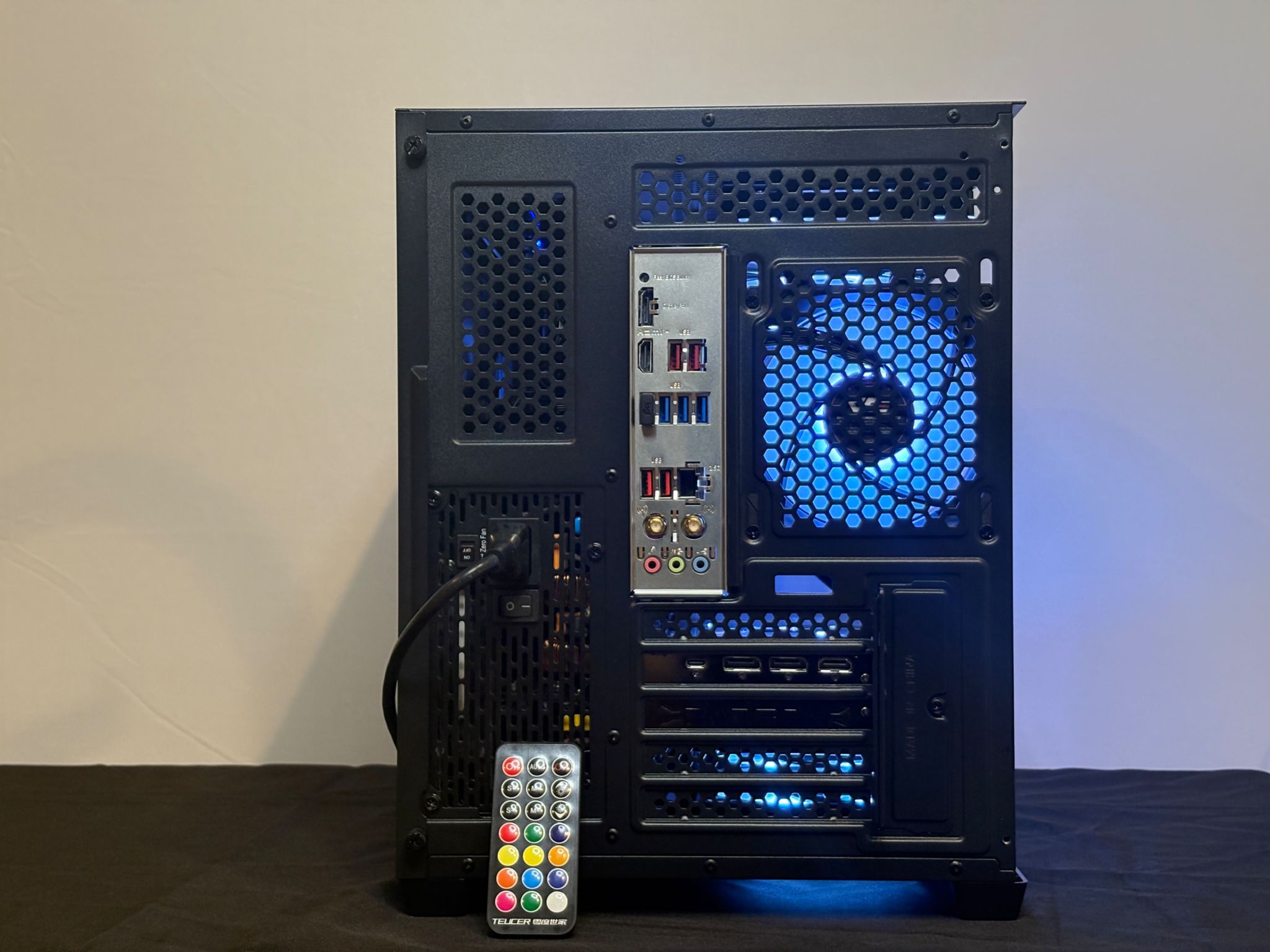 🖤 4K Gamer | RX 6950XT | Ryzen 5 9600X | 32GB DDR5 | Customizable LCD Liquid Cooler