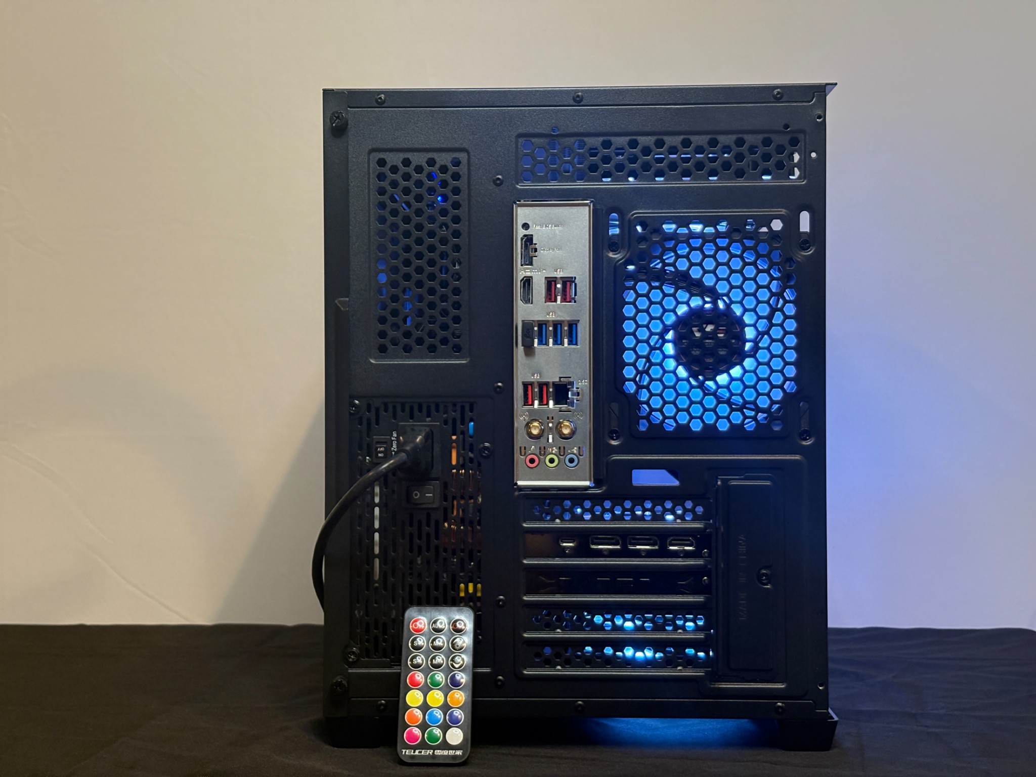 🖤 4K Gamer | RX 6950XT | Ryzen 5 9600X | 32GB DDR5 | Customizable LCD Liquid Cooler