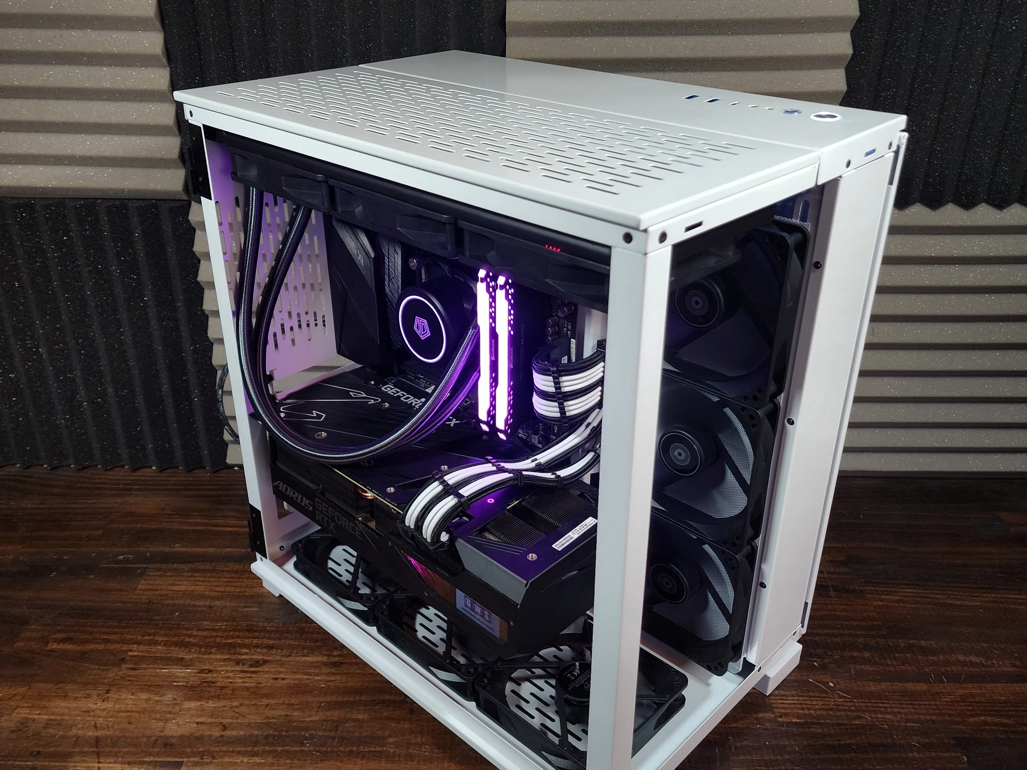 🤍💜🖤 Gigabyte RTX 3080 // Intel Core i9 9900K // Corsair Vengeance RGB 32GB 3200MHz